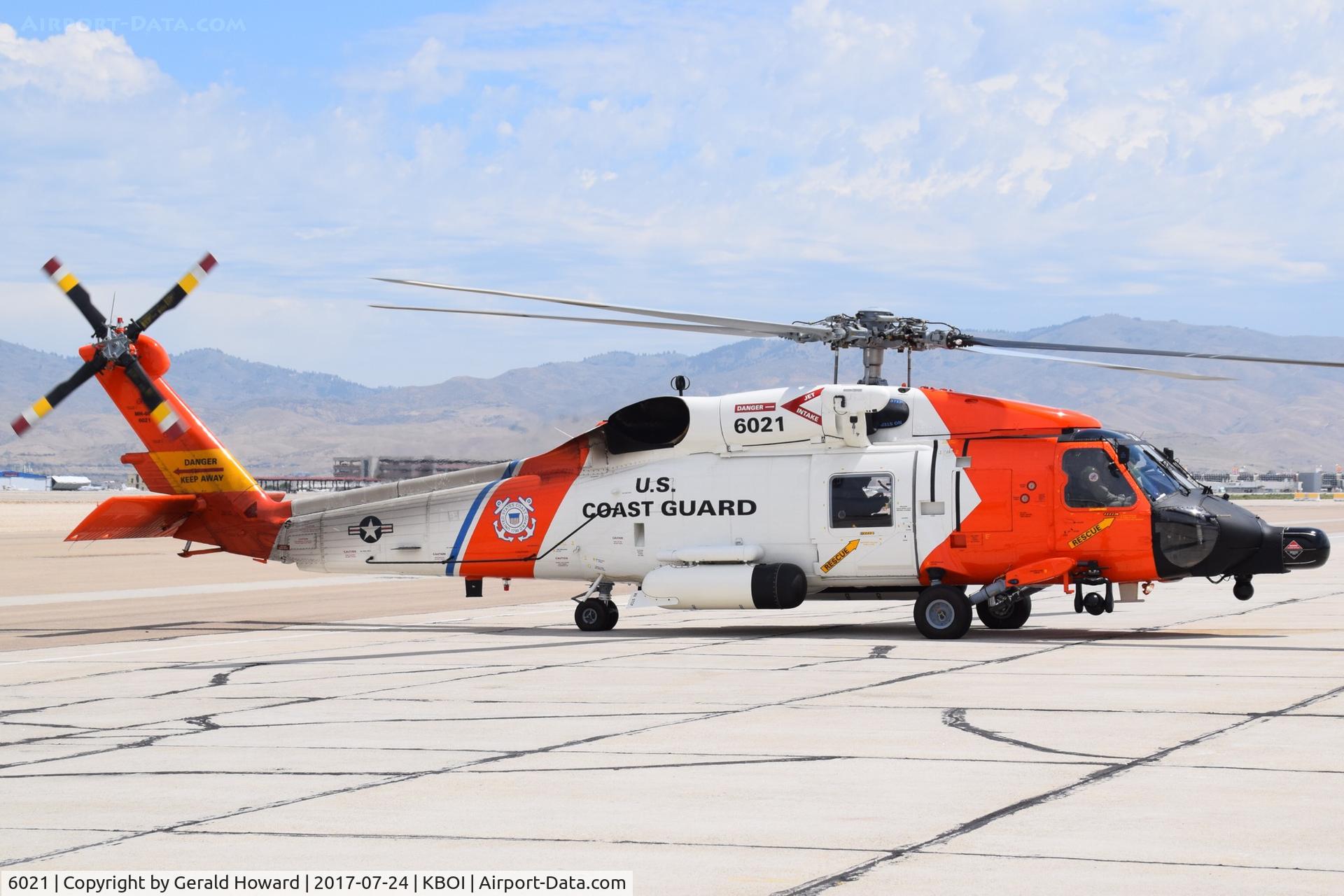 6021, Sikorsky MH-60J Jayhawk C/N 70.1703, Taxiing on south GA ramp.