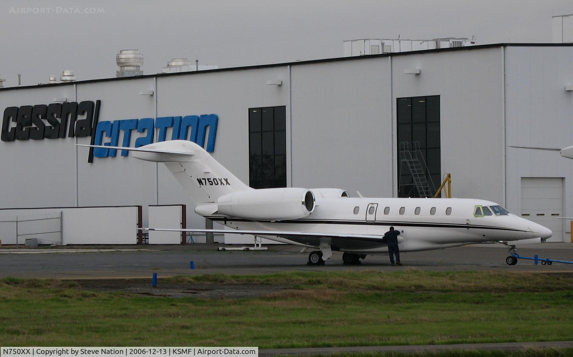 N750XX, 1999 Cessna 750 Citation X C/N 750-0094, 1999 Cessna 750 on Cessna Citation Maintenance and Delivery ramp @ Sacramento International Airport, CA to Eastham Aviation, Bellaire, TX 2008-04-23 as N84EA)
