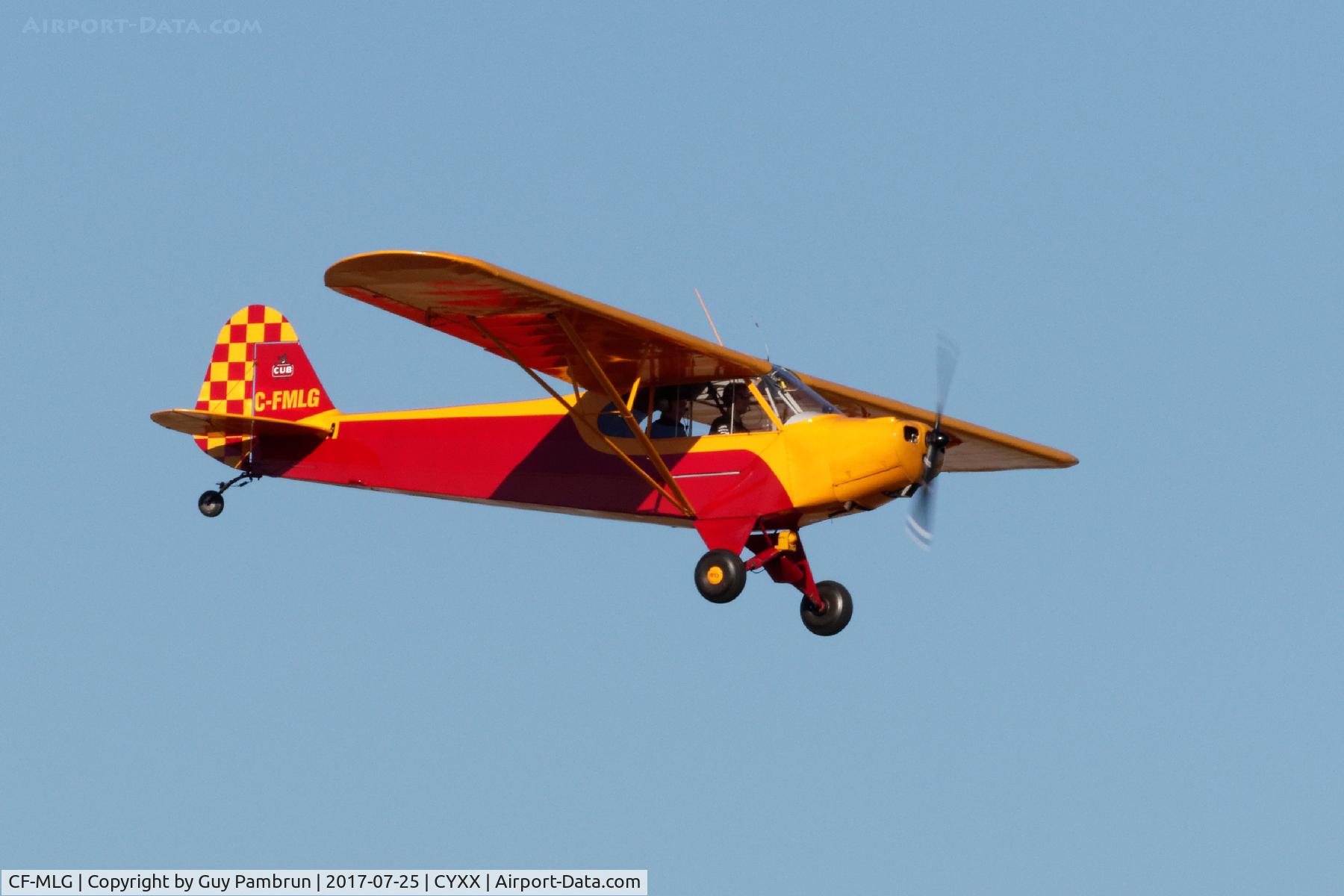 CF-MLG, 1947 Piper J3C-65 Cub Cub C/N 16769, Landing