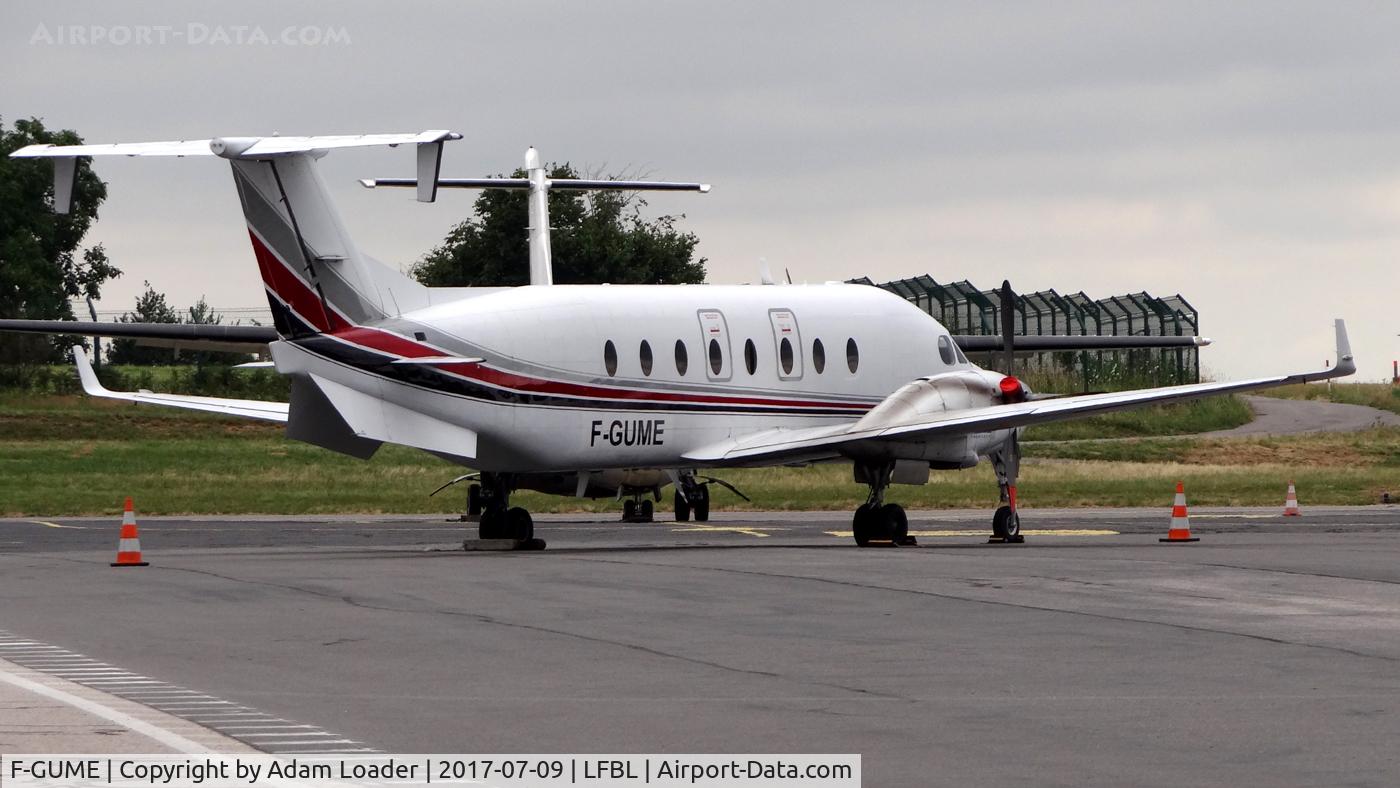 F-GUME, 1999 Beech 1900D C/N UE-371, F-GUME