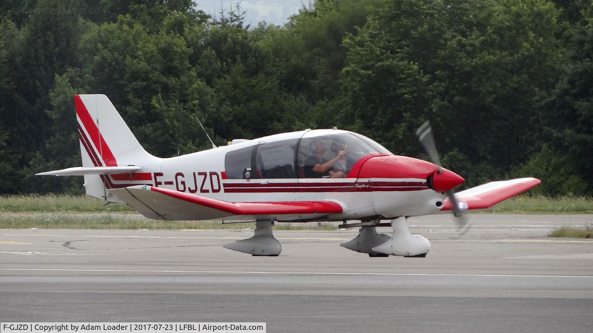F-GJZD, Robin DR-400-140B Major C/N 1994, F-GJZD