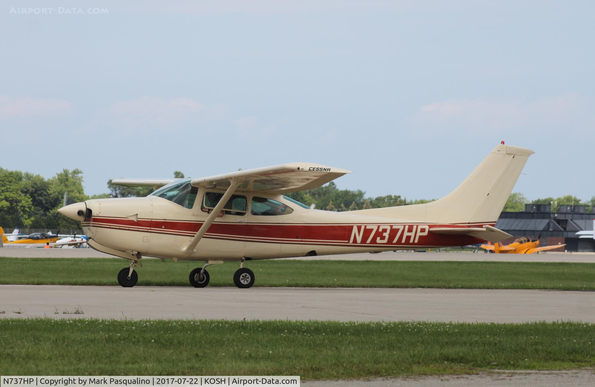 N737HP, 1979 Cessna R182 Skylane RG C/N R18200830, Cessna R182