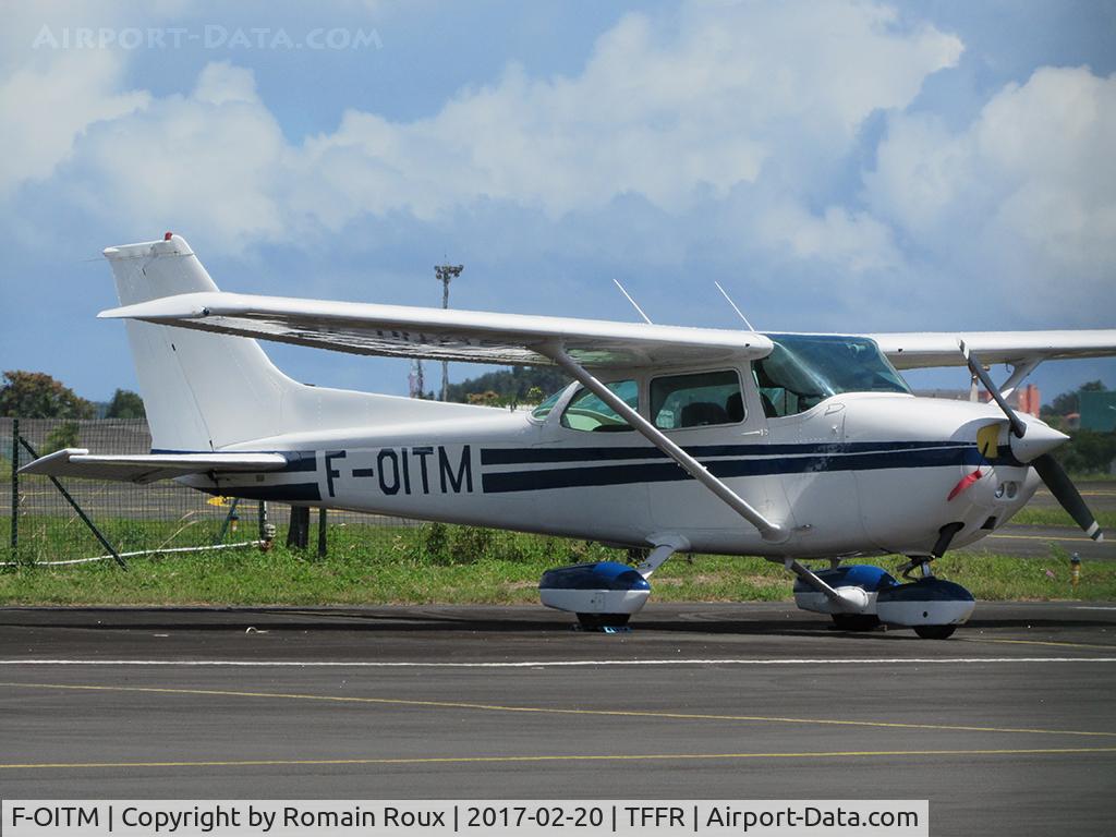 F-OITM, 1978 Cessna 172N C/N 172-71149, Parked