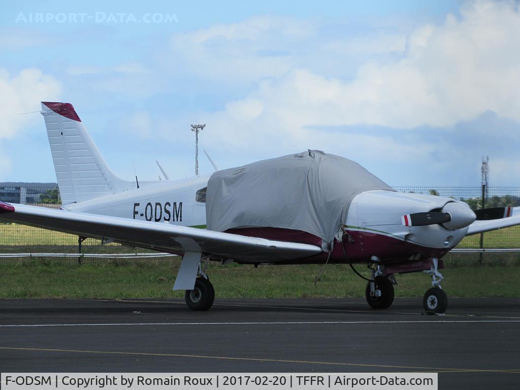 F-ODSM, Piper PA-28R-201 Cherokee Arrow III C/N 28R-7737084, Parked
