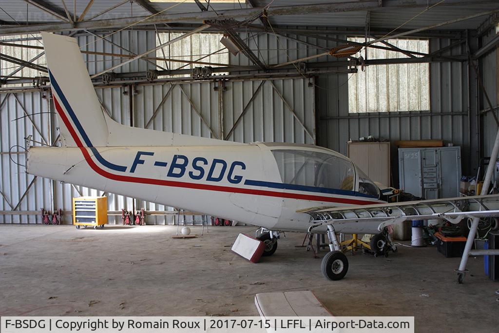 F-BSDG, Socata MS-893A Rallye Commodore 180 C/N 11479, Parked