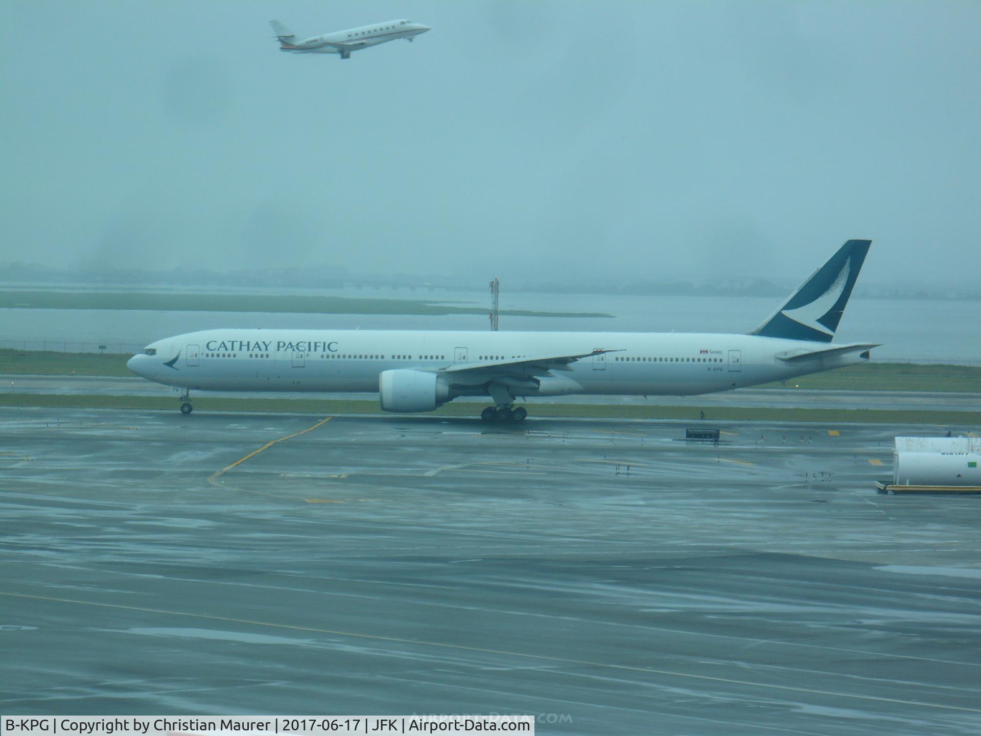 B-KPG, 2008 Boeing 777-367/ER C/N 35300, Boeing 77W