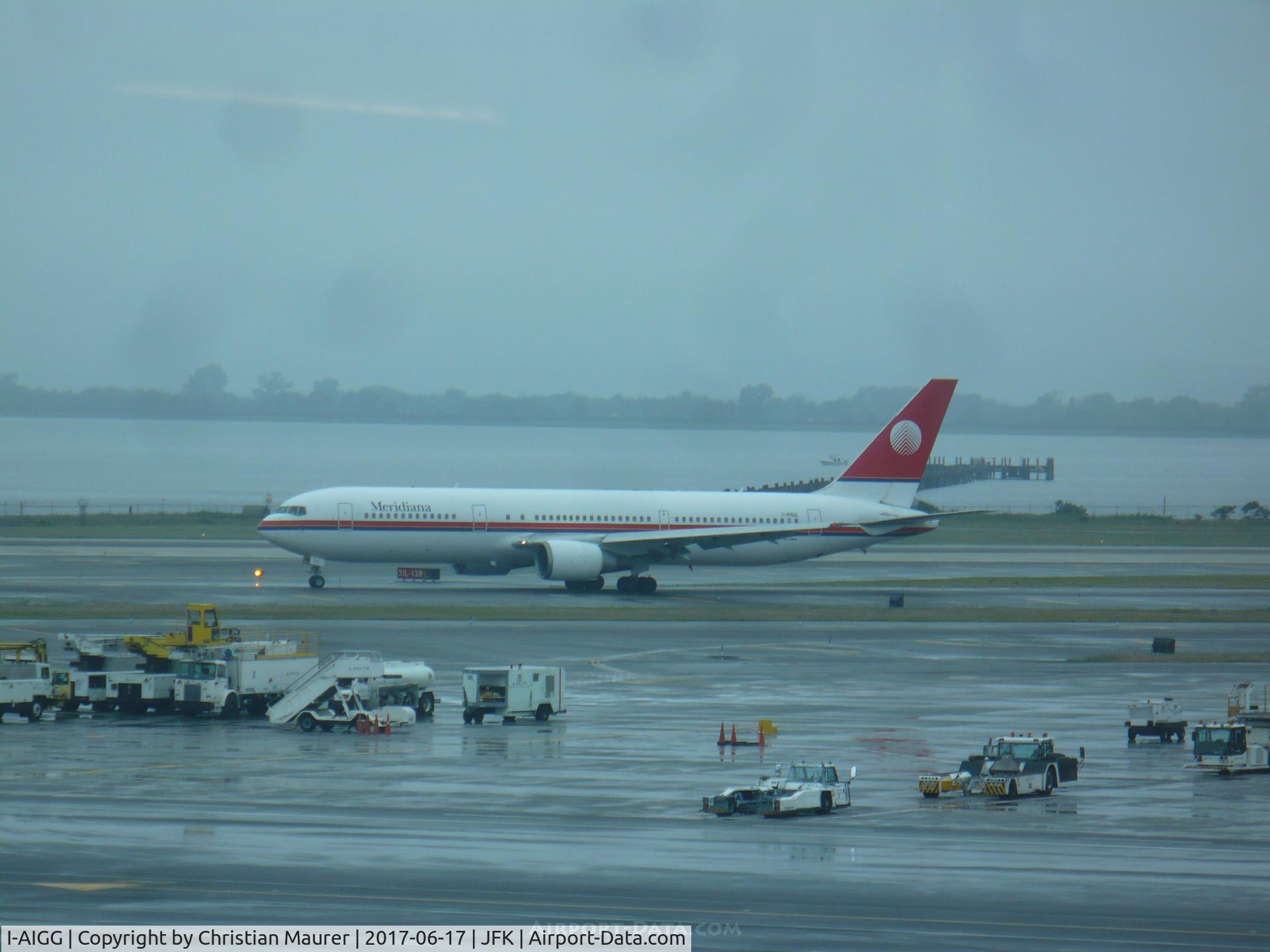 I-AIGG, 1996 Boeing 767-304/ER C/N 28041, The Italians and their 767