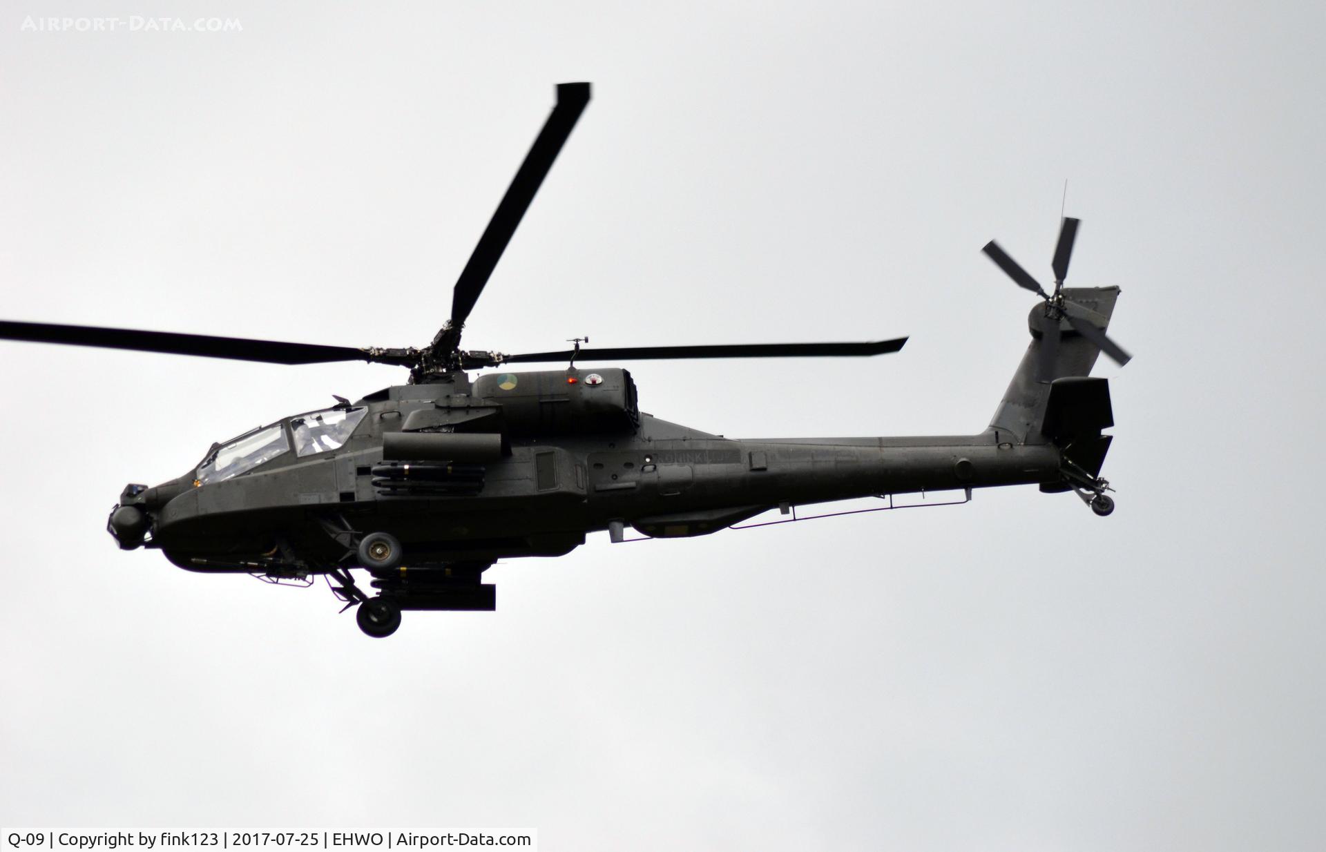 Q-09, 1998 Boeing AH-64DN Apache C/N DN009, APACHE FINAL RUNWAY 25