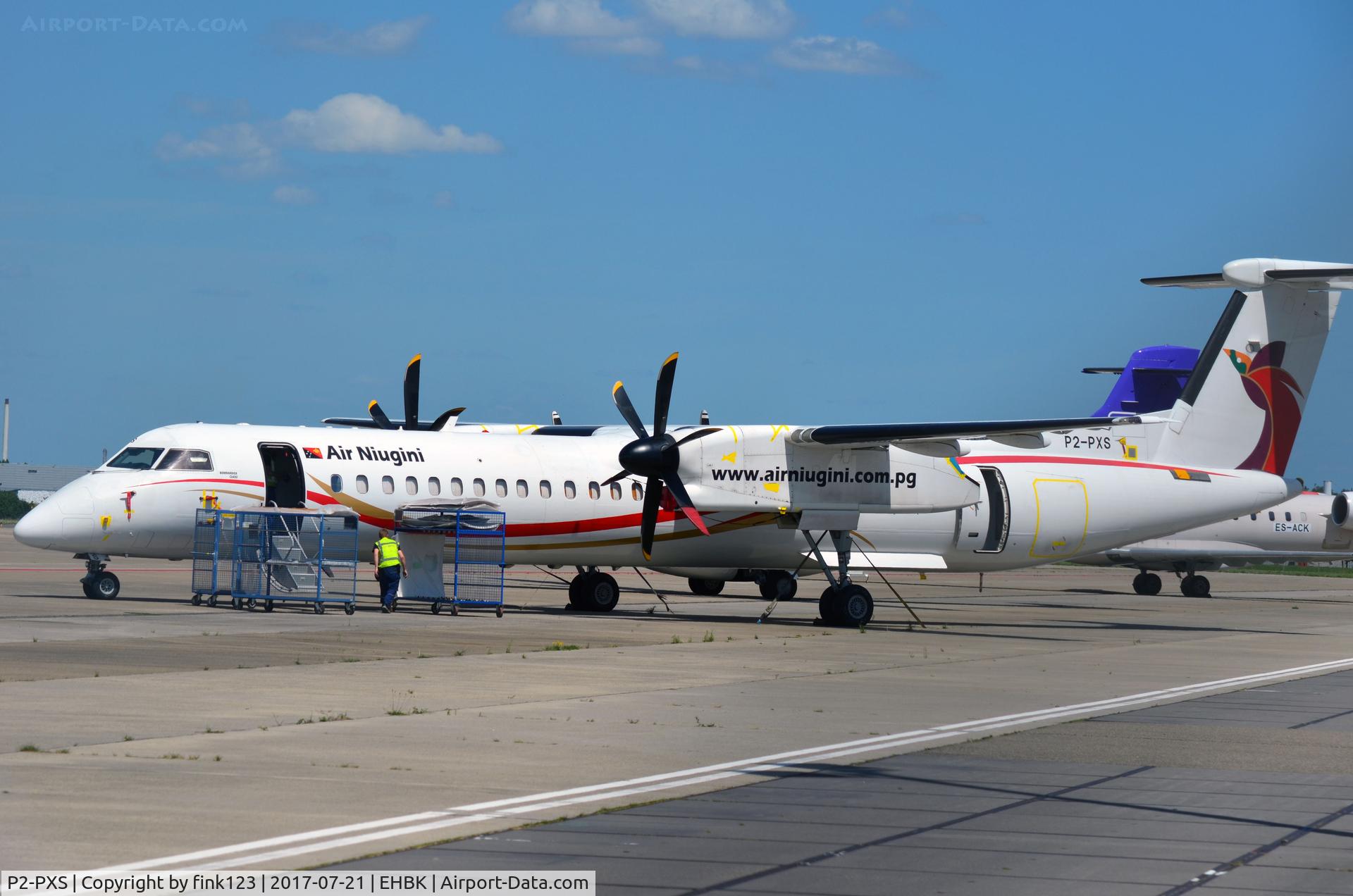 P2-PXS, 2009 Bombardier DHC-8-402 Dash 8 C/N 4262, VERRY NICE DASH 8 AT MAASTRICHT