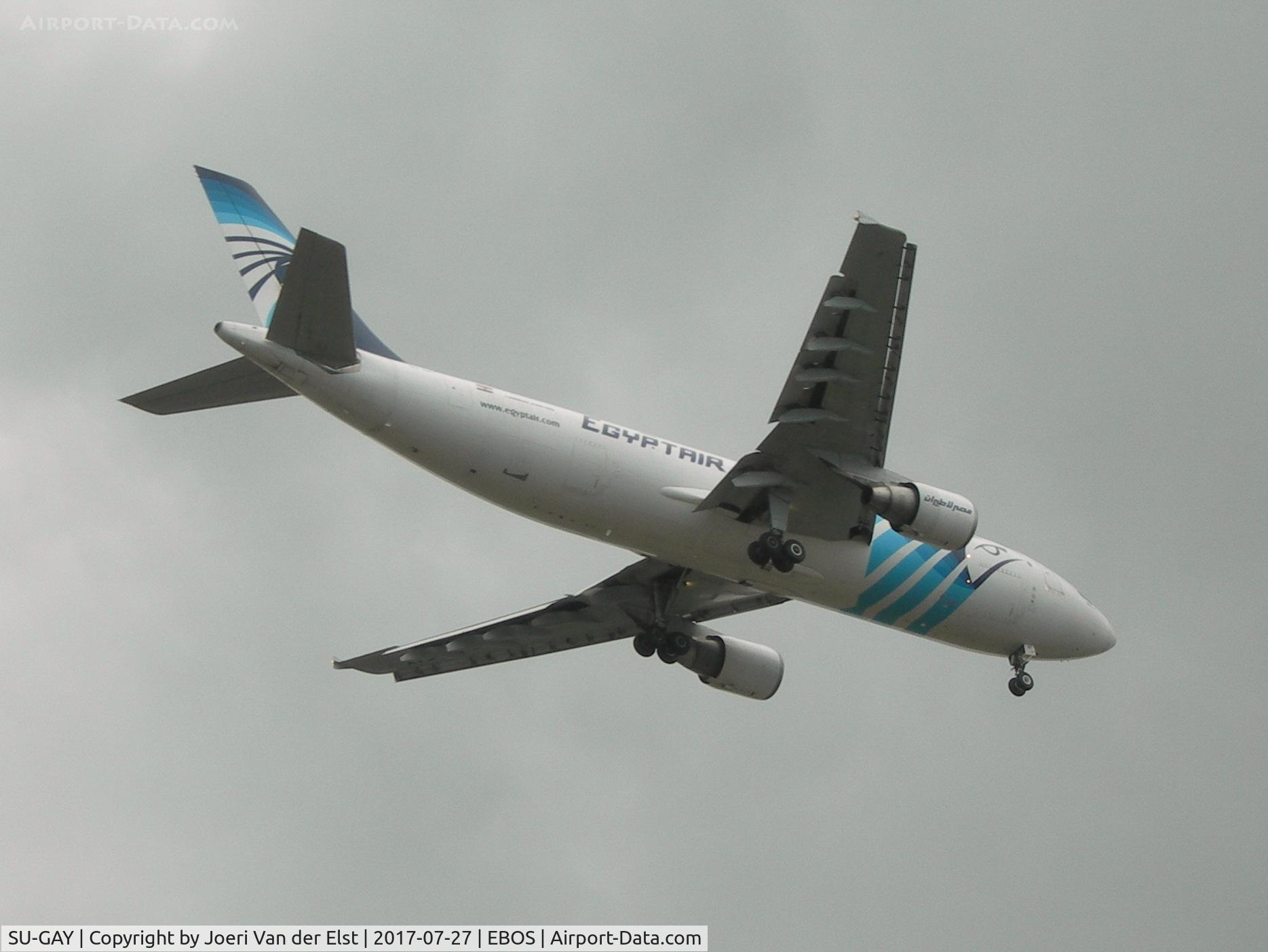 SU-GAY, 1991 Airbus A300B4-622R C/N 607, Moments before touchdown rwy 26