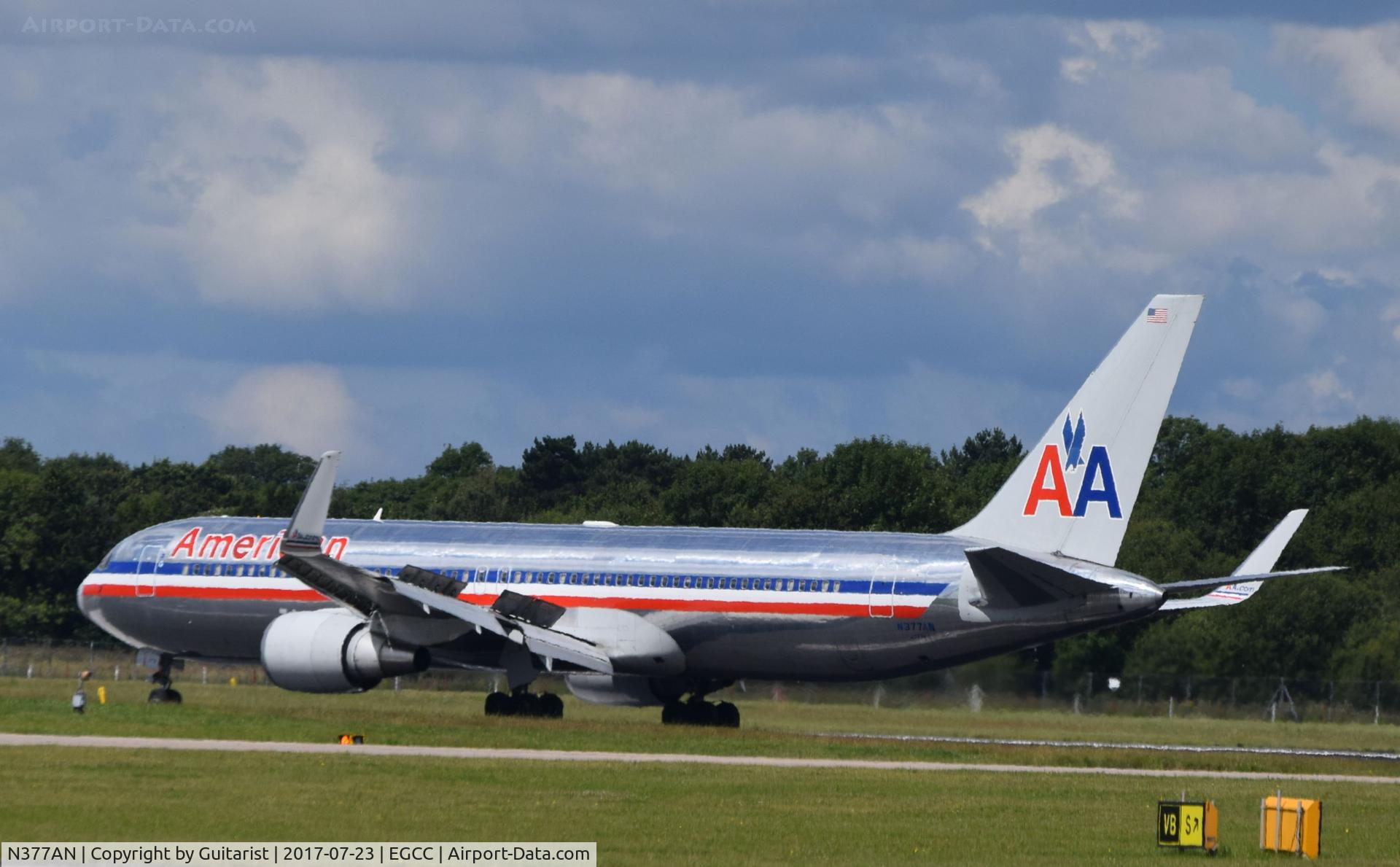 N377AN, 1992 Boeing 767-323 C/N 25446, At Manchester