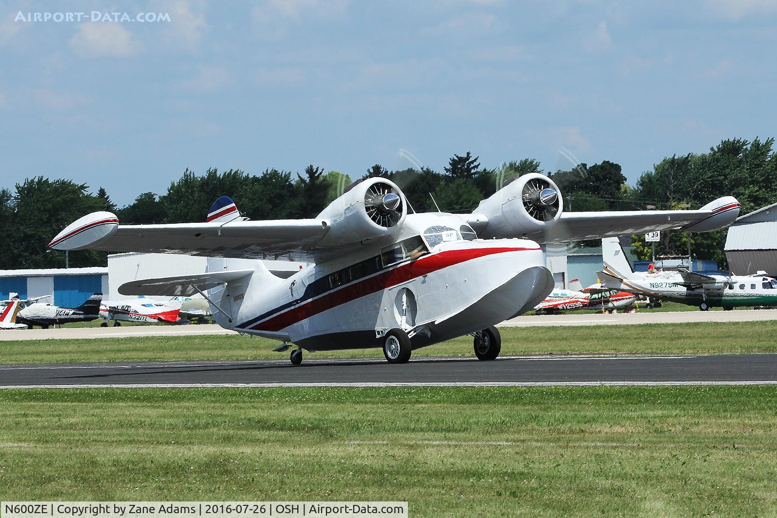 N600ZE, 1943 Grumman G-21A Goose C/N B-100, At the 2016 EAA AirVenture - Oshkosh, Wisconsin