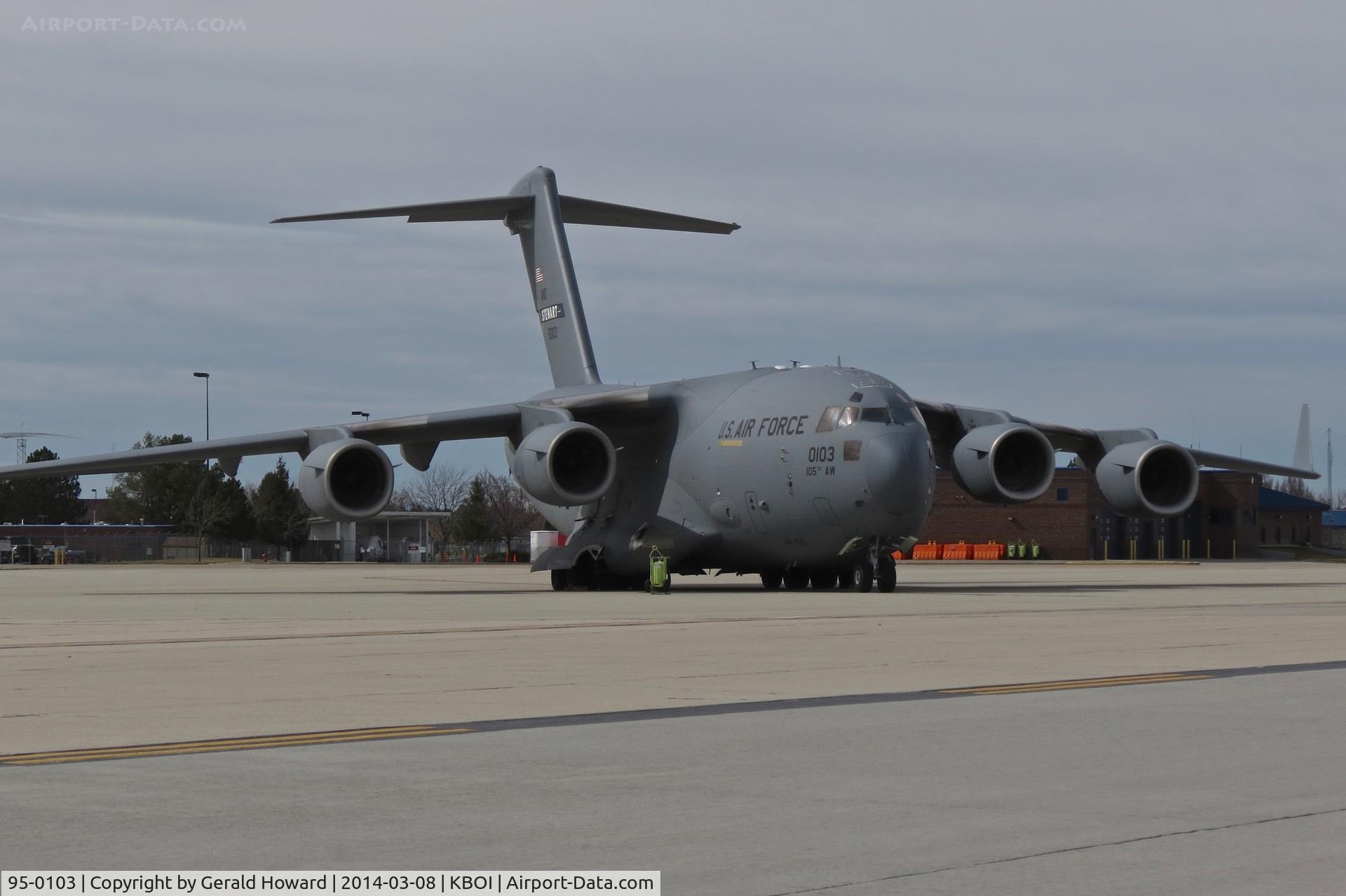 95-0103, 1995 McDonnell Douglas C-17A Globemaster III C/N P-28, Parked on the Idaho ANG ramp.  105th AW, New York ANG.