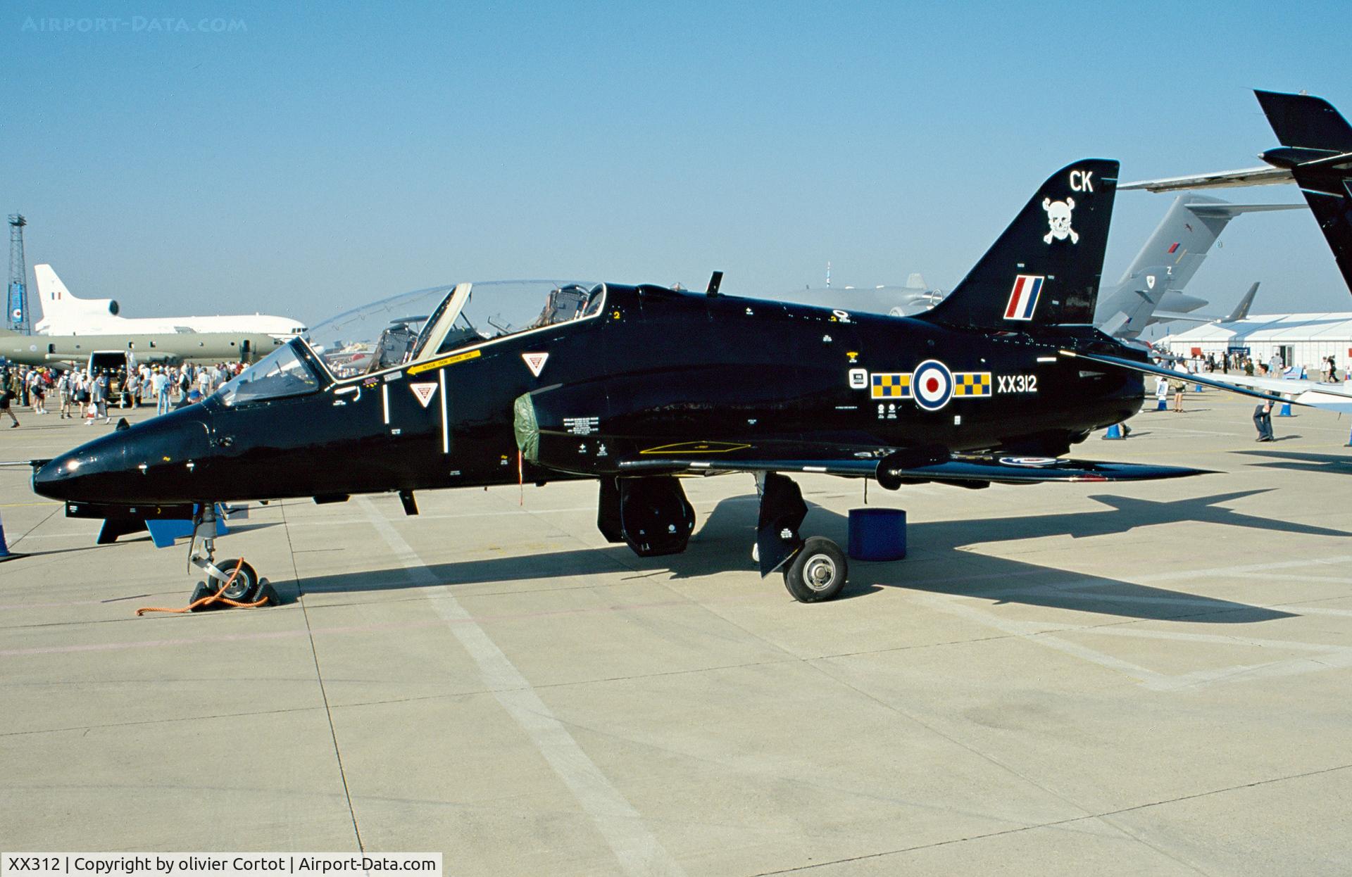 XX312, 1980 Hawker Siddeley Hawk T.1W C/N 148/312137, RIAT 2001