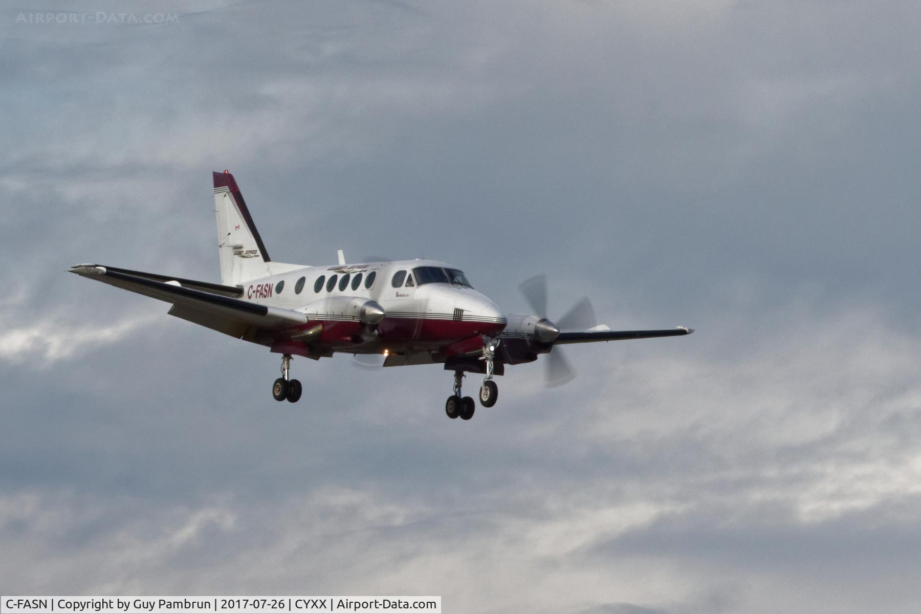 C-FASN, 1976 Beech B100 King Air King Air C/N BE-17, Landing