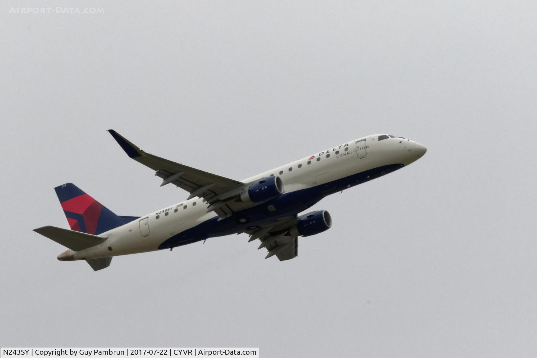 N243SY, 2016 Embraer 175LR (ERJ-170-200LR) C/N 17000592, Departing