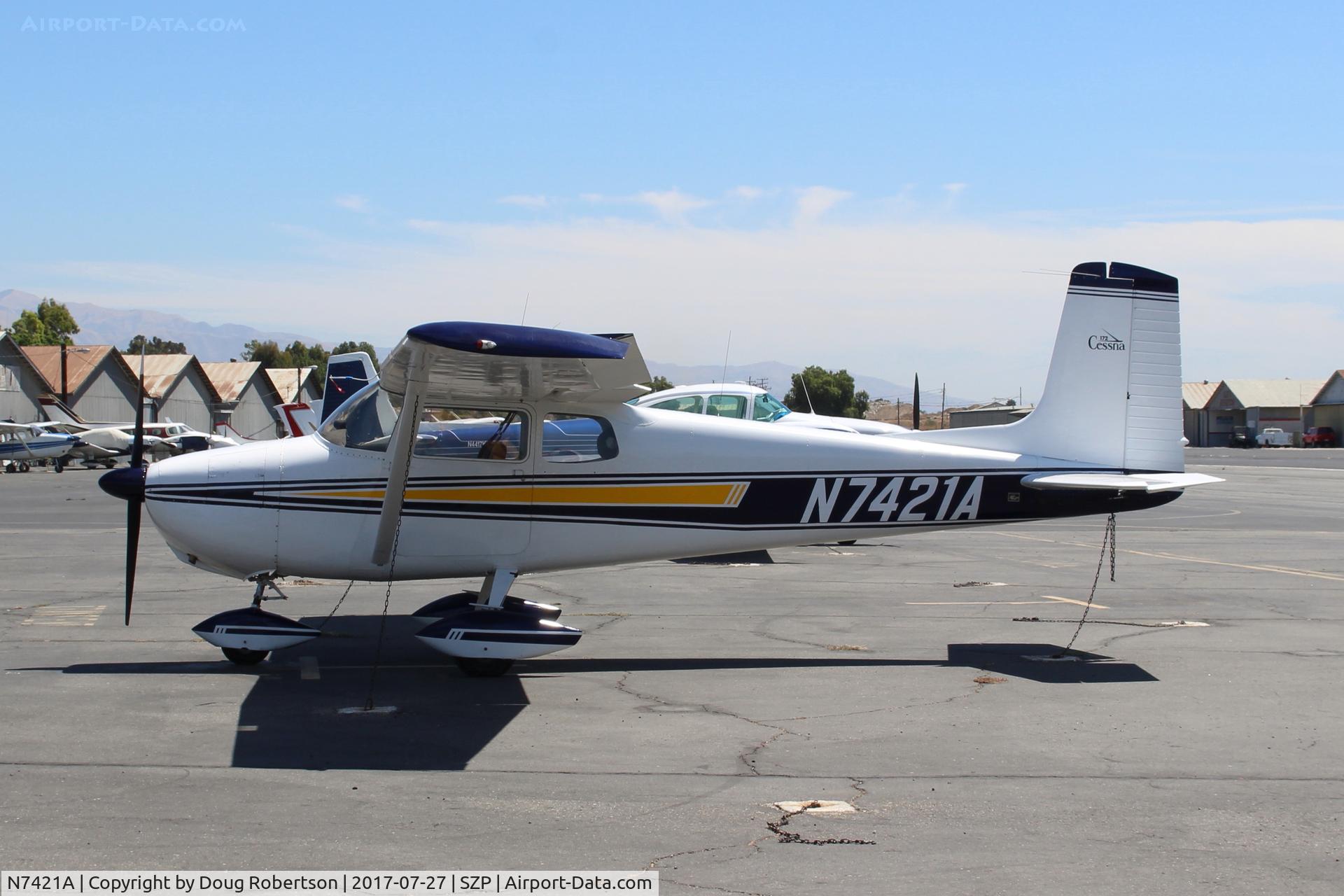 N7421A, 1956 Cessna 172 C/N 29521, 1956 Cessna 172, Continental O-300-A 145 Hp 6 cylinder, first year of 172 production-essentially a C170 on tri-gear