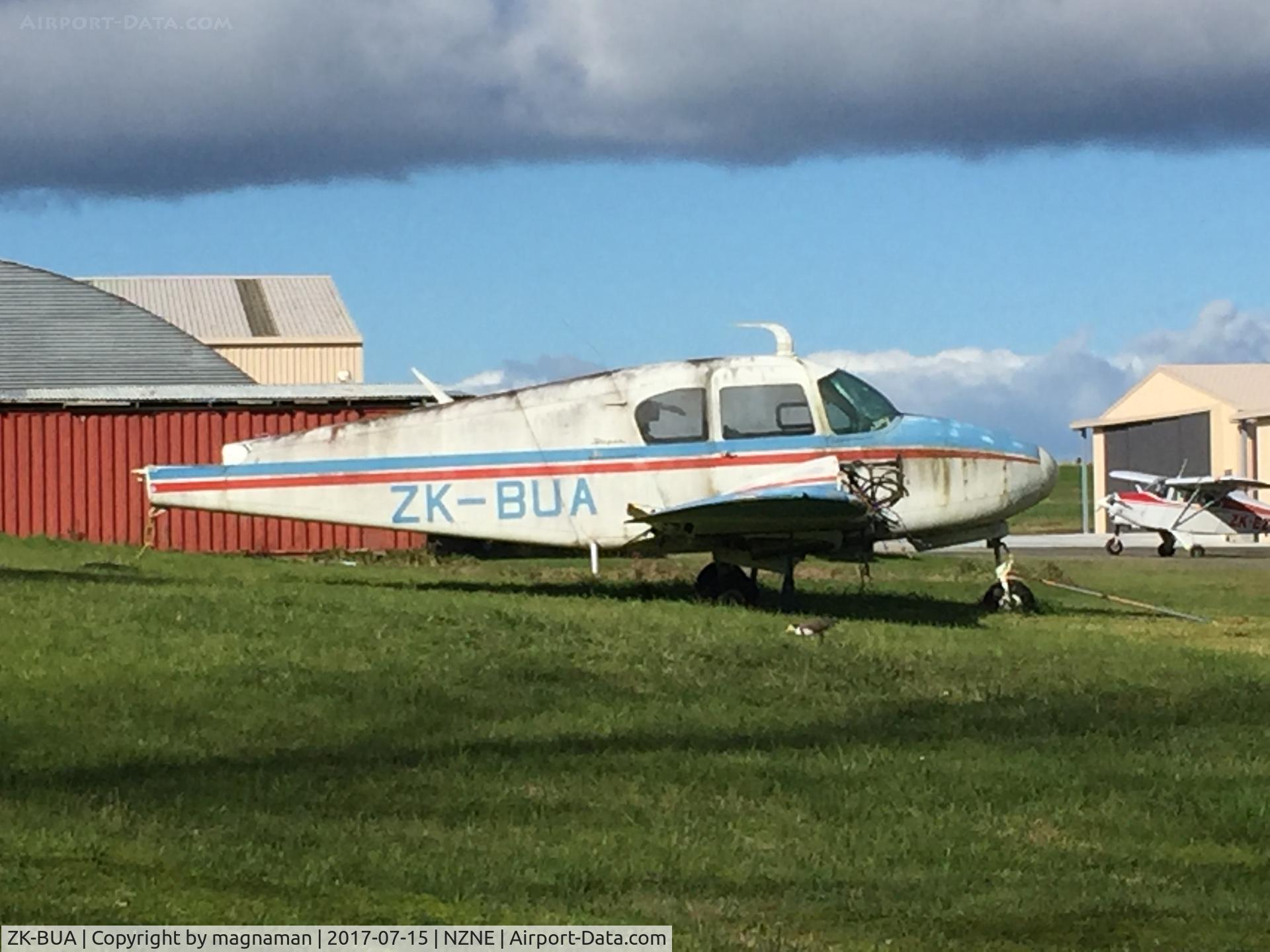 ZK-BUA, Piper PA-23-250 Aztec C/N 23-1137, good for chicken coop now
