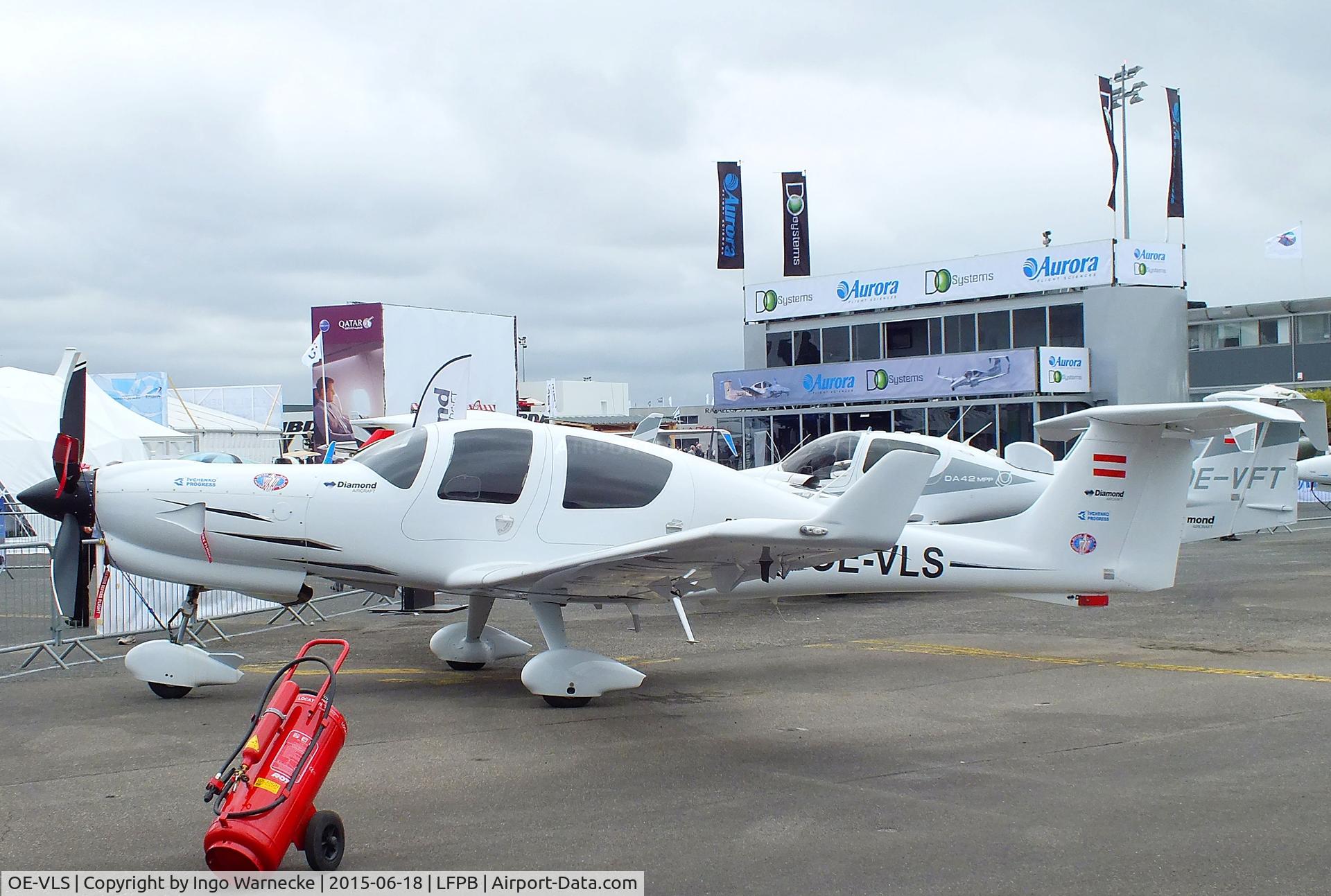 OE-VLS, Diamond DA-50 Superstar C/N 5L.001, Diamond DA-50 Superstar at the Aerosalon 2015, Paris