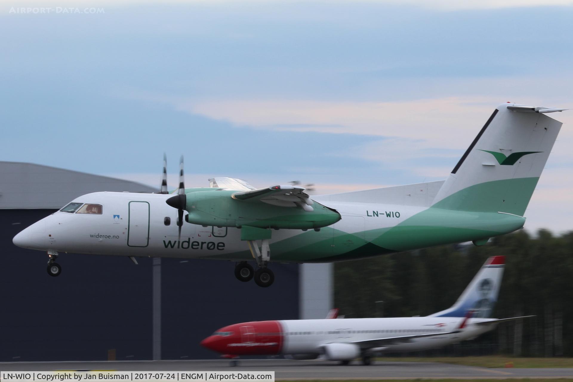 LN-WIO, 1995 De Havilland Canada DHC-8-103B Dash 8 C/N 417, Wideroe