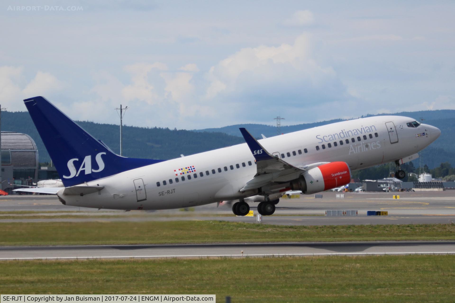SE-RJT, 2004 Boeing 737-76N C/N 32741, SAS