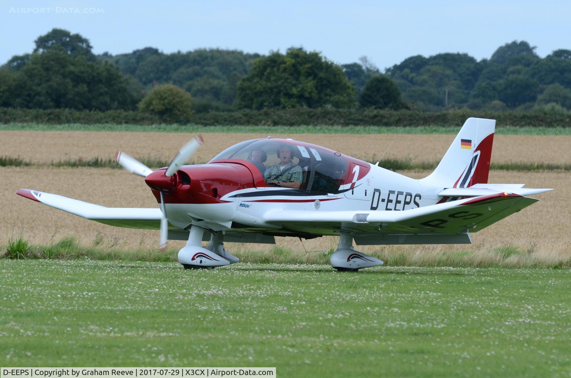 D-EEPS, Robin DR-400-155 C/N 2690, Just landed at Northrepps.