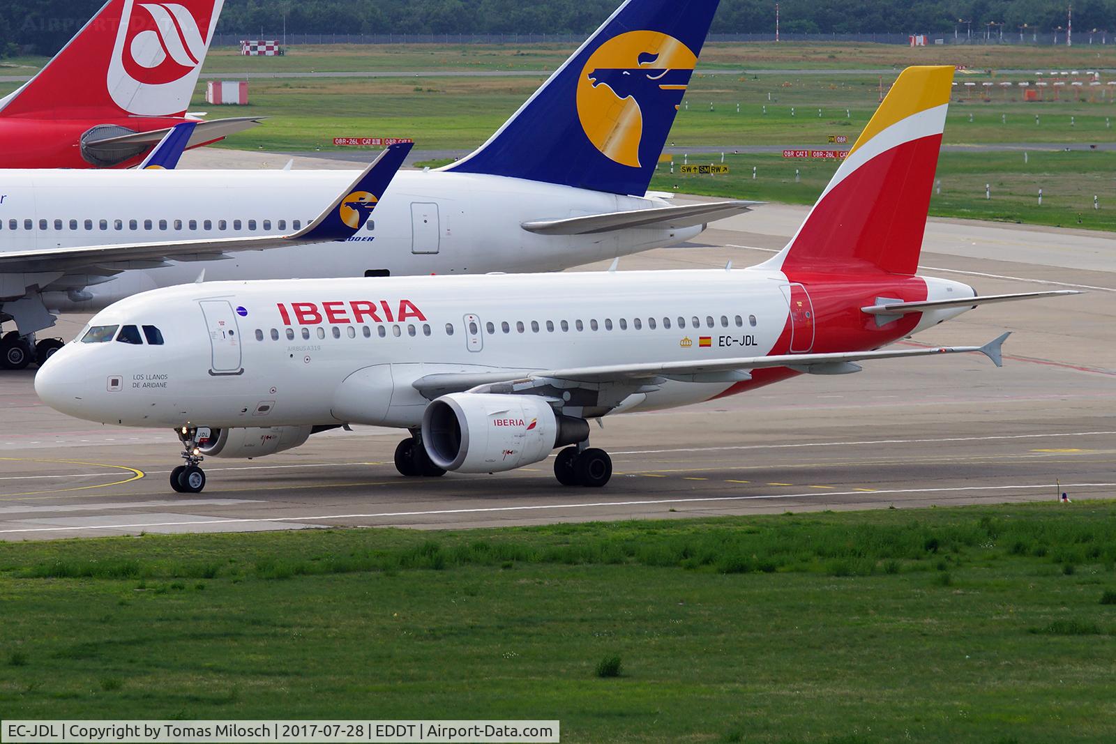 EC-JDL, 2004 Airbus A319-111 C/N 2365, In the background MIAT's JU-1021
