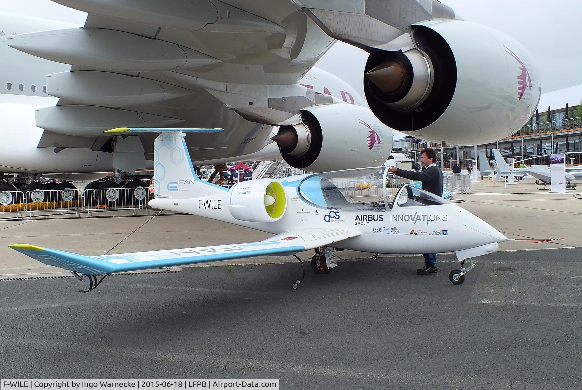 F-WILE, 2014 Airbus E-Fan C/N 001, Airbus E-Fan (with 2 electric motors) at the Aerosalon 2015, Paris