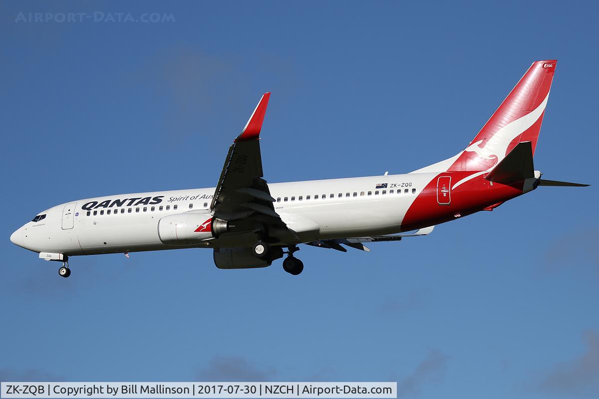 ZK-ZQB, 2009 Boeing 737-838 C/N 34201, QF135 from BNE
