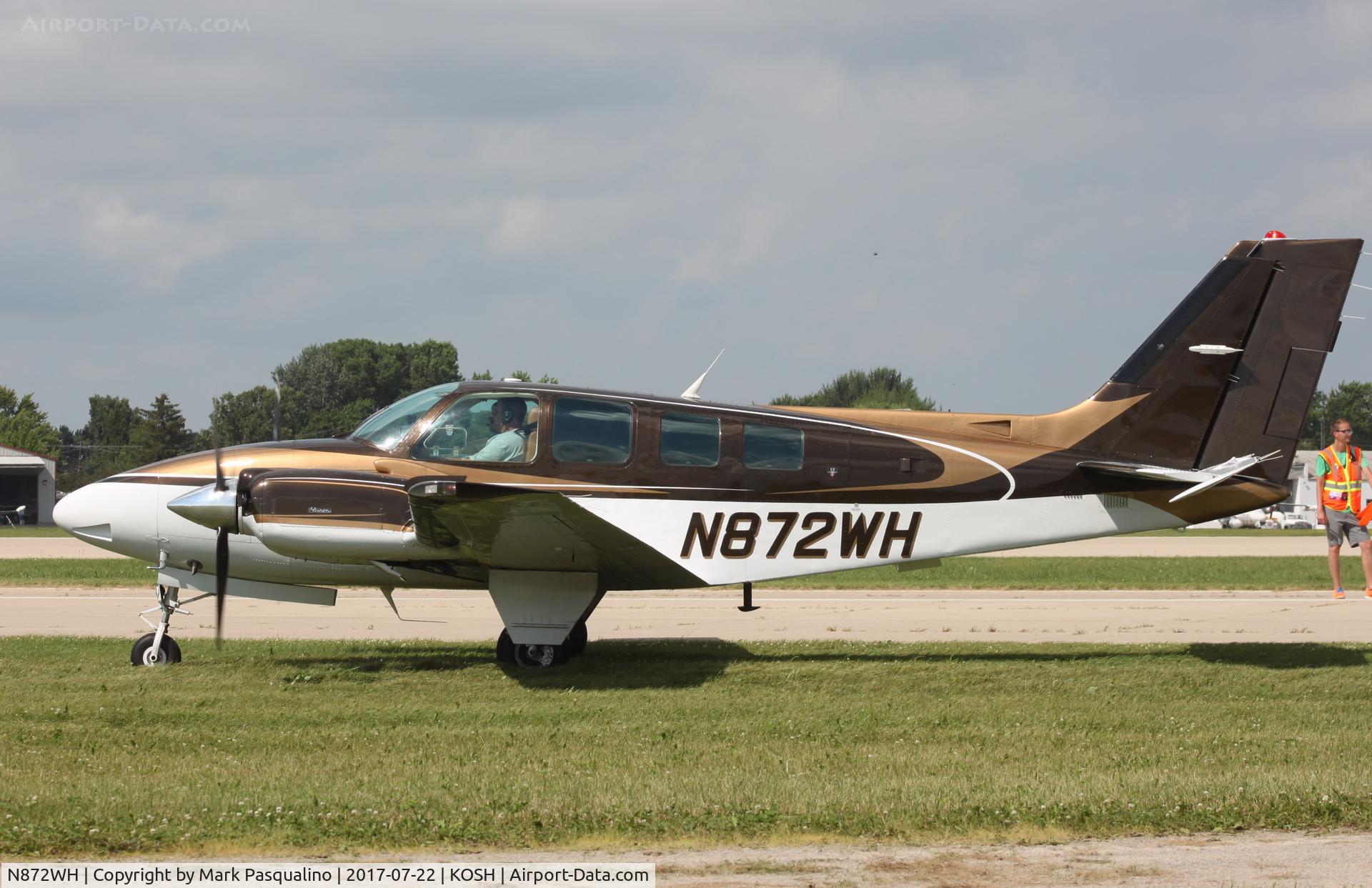 N872WH, 1993 Beech 58 Baron C/N TH-1679, Beech 58