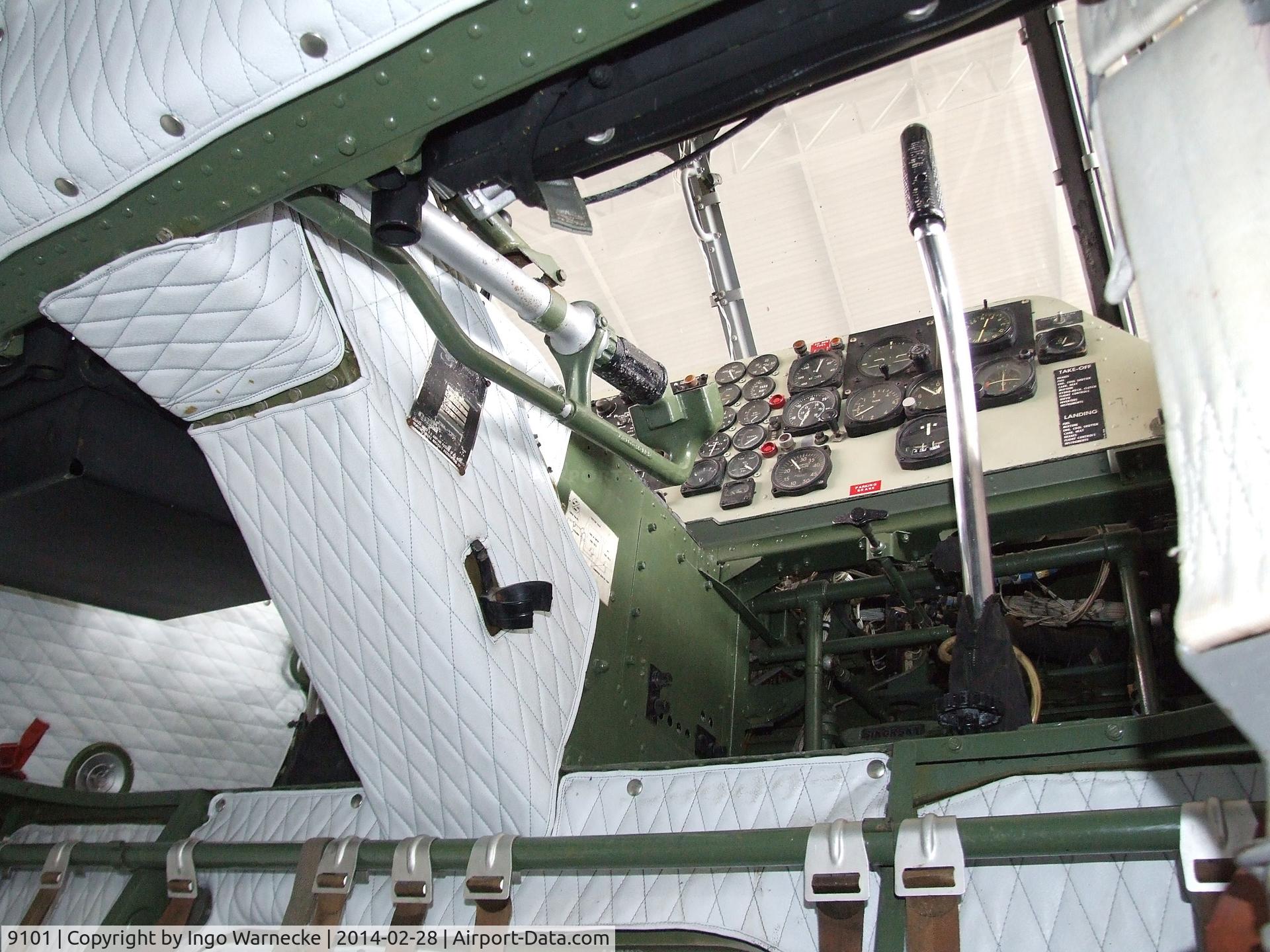 9101, Sikorsky UH-19D Chickasaw C/N 551237, Sikorsky UH-19D Chickasaw at the Museu do Ar, Sintra  #c