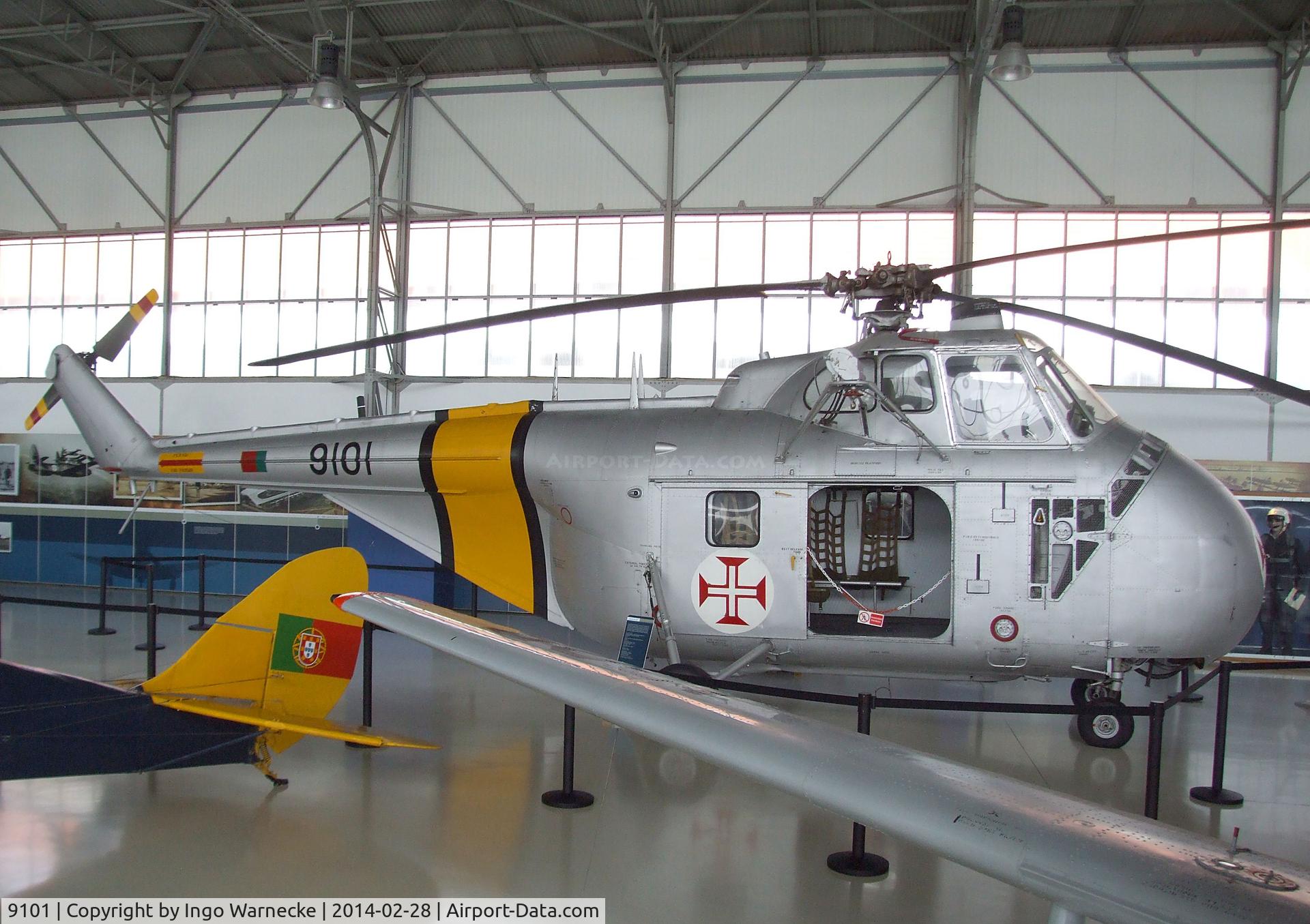 9101, Sikorsky UH-19D Chickasaw C/N 551237, Sikorsky UH-19D Chickasaw at the Museu do Ar, Sintra