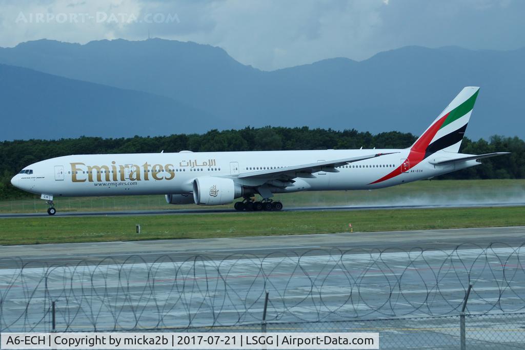 A6-ECH, 2008 Boeing 777-31H/ER C/N 35581, Taxiing
