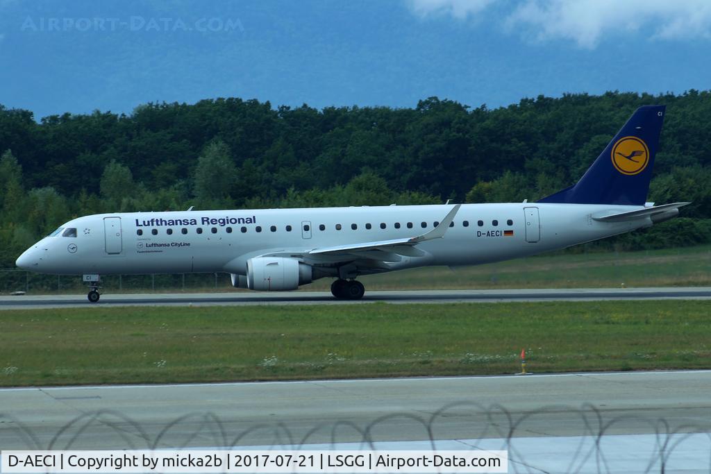 D-AECI, 2010 Embraer 190LR (ERJ-190-100LR) C/N 19000381, Taxiing