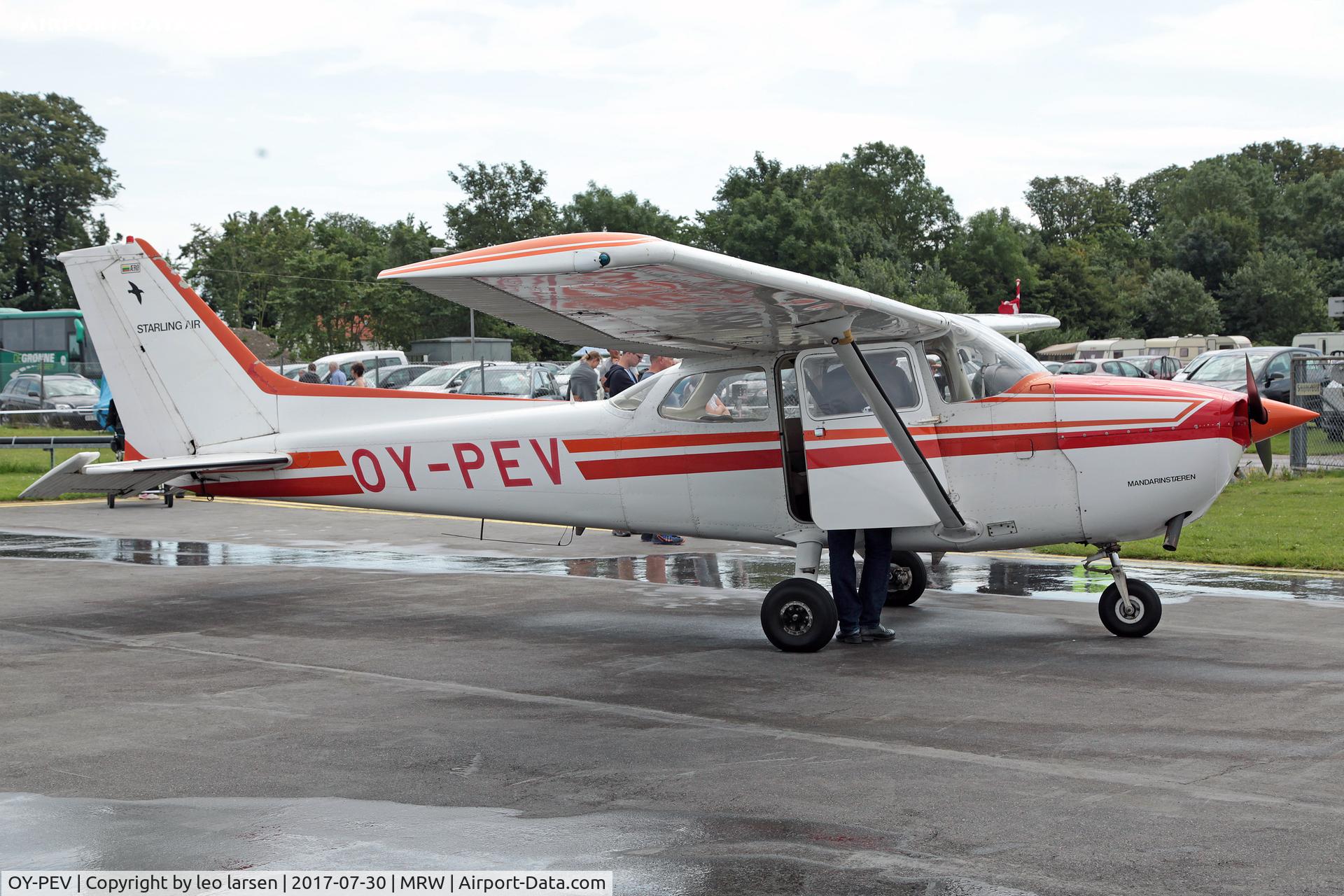 OY-PEV, Cessna 172P C/N 17274367, Maribo Lolland Falster 30.7.2017