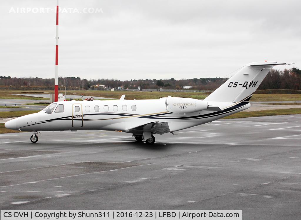 CS-DVH, 2006 Cessna 525B CitationJet CJ3 C/N 525B-0101, Leaving General Aviation area for a new private flight...