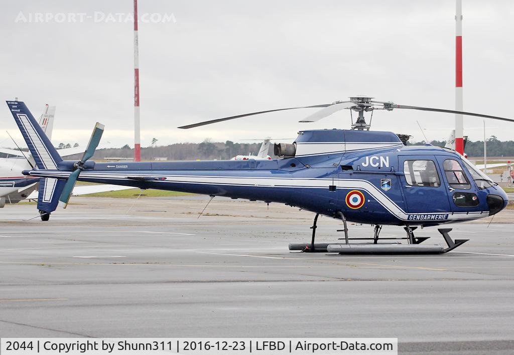 2044, Aérospatiale AS-350BA Ecureuil C/N 2044, Ready for a new flight...
