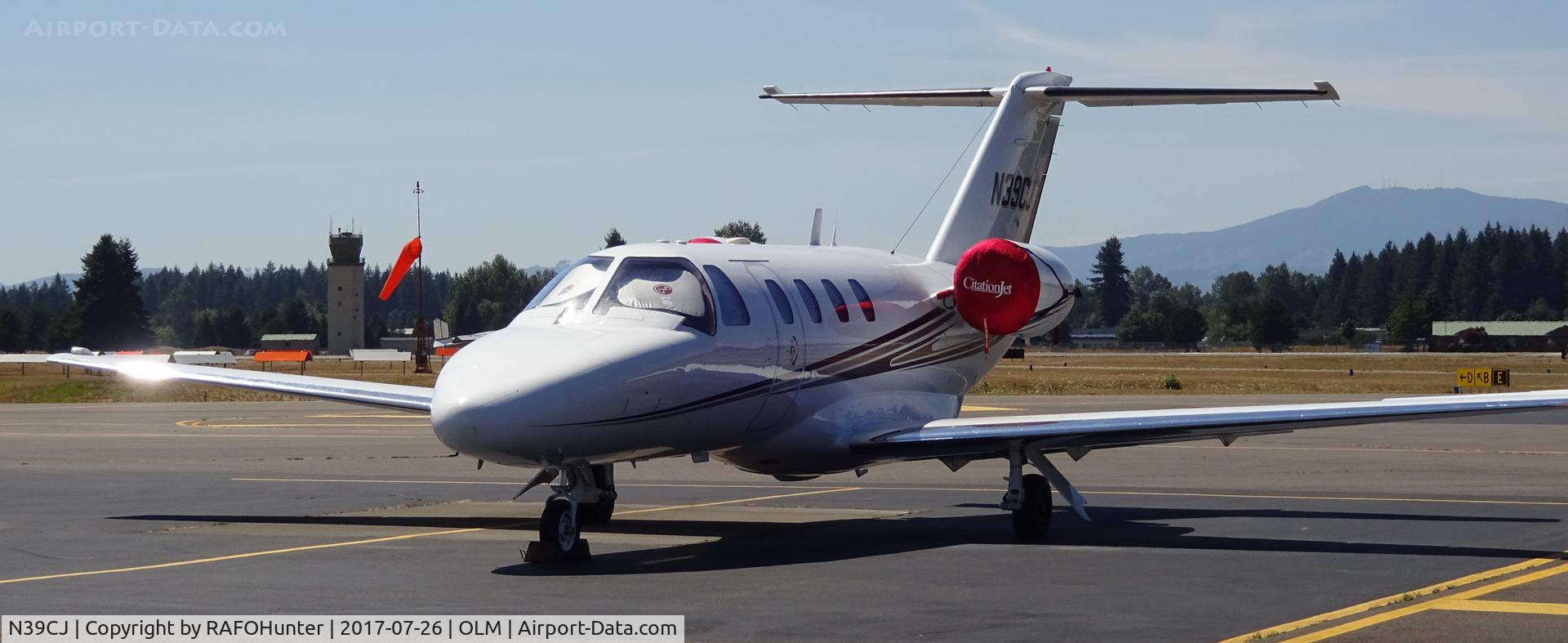 N39CJ, 1993 Cessna 525 CitationJet CJ1 C/N 525-0039, Cessna 525, owned by REDSTONE ACQUISITIONS LLC, Garner, NC, USA