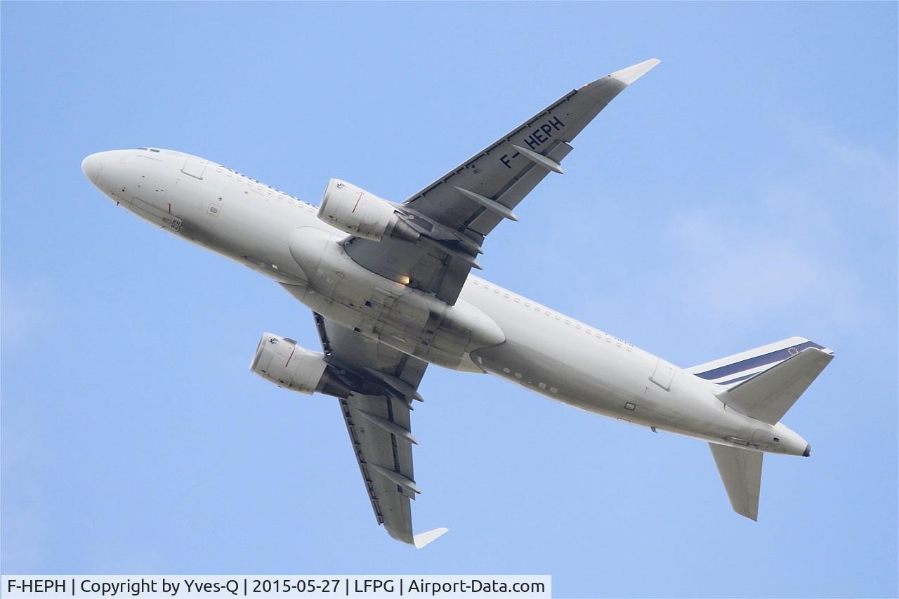 F-HEPH, 2013 Airbus A320-214 C/N 5869, Airbus A320-214, Take off rwy 27L, Roissy Charles De Gaulle airport (LFPG-CDG)
