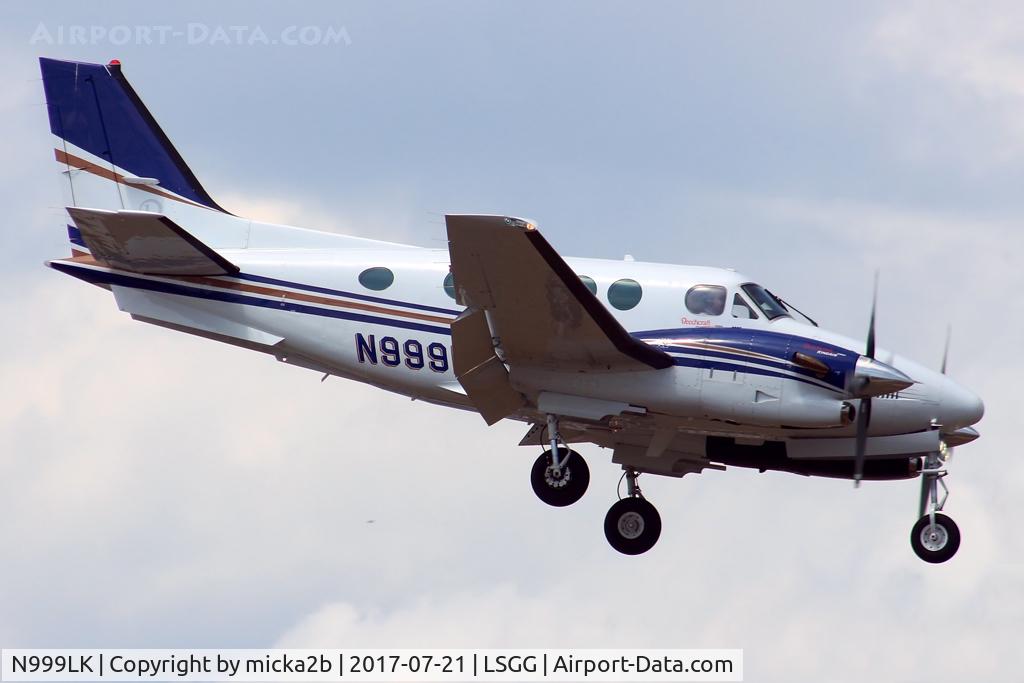 N999LK, 1986 Beech C90A King Air C/N LJ-1124, Landing