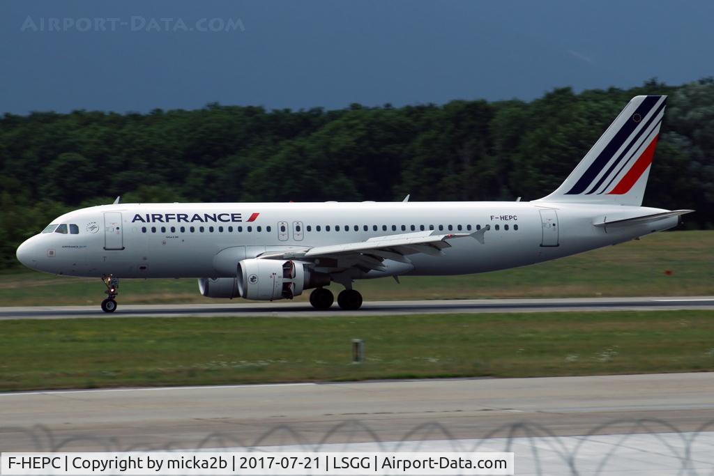 F-HEPC, 2010 Airbus A320-214 C/N 4267, Landing