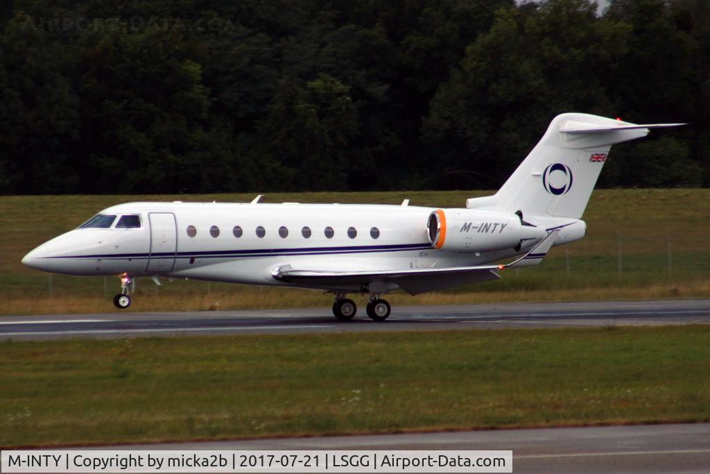 M-INTY, 2015 IAI Gulfstream G280 C/N 2086, Landing