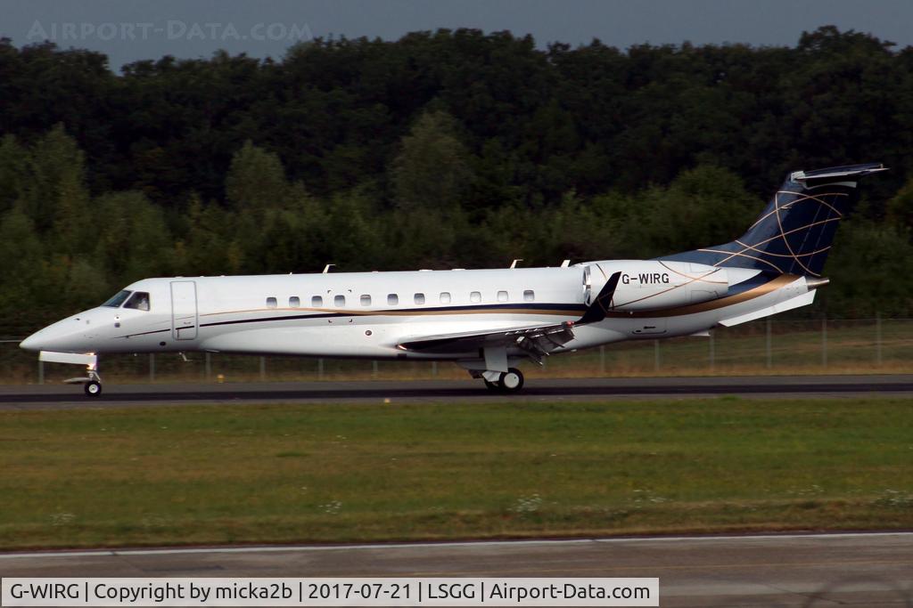 G-WIRG, 2013 Embraer EMB-135BJ Legacy 650 C/N 14501184, Landing