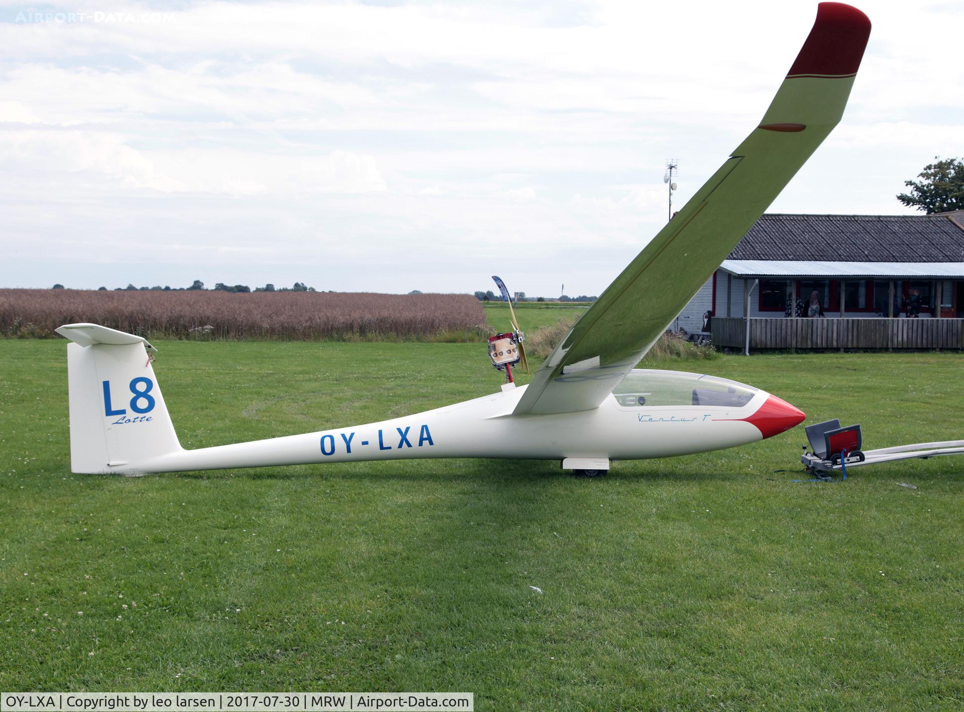 OY-LXA, 1987 Schempp-Hirth Ventus cT C/N 85/330, Maribo 30.7.2017