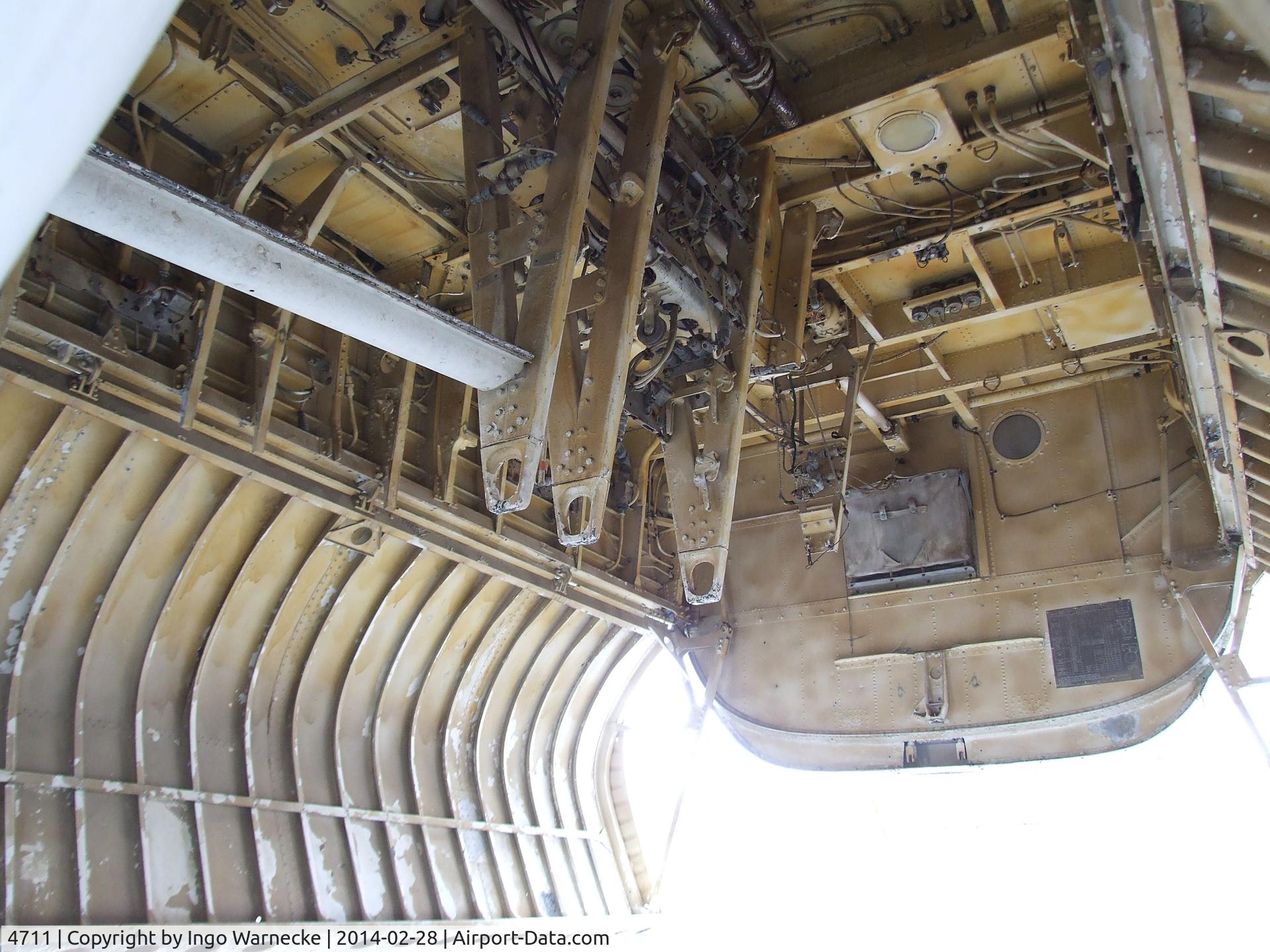 4711, Lockheed P2V-5 Neptune C/N 526-5283, Lockheed P2V-5 Neptune (weapons bay facing aft) at the Museu do Ar, Sintra