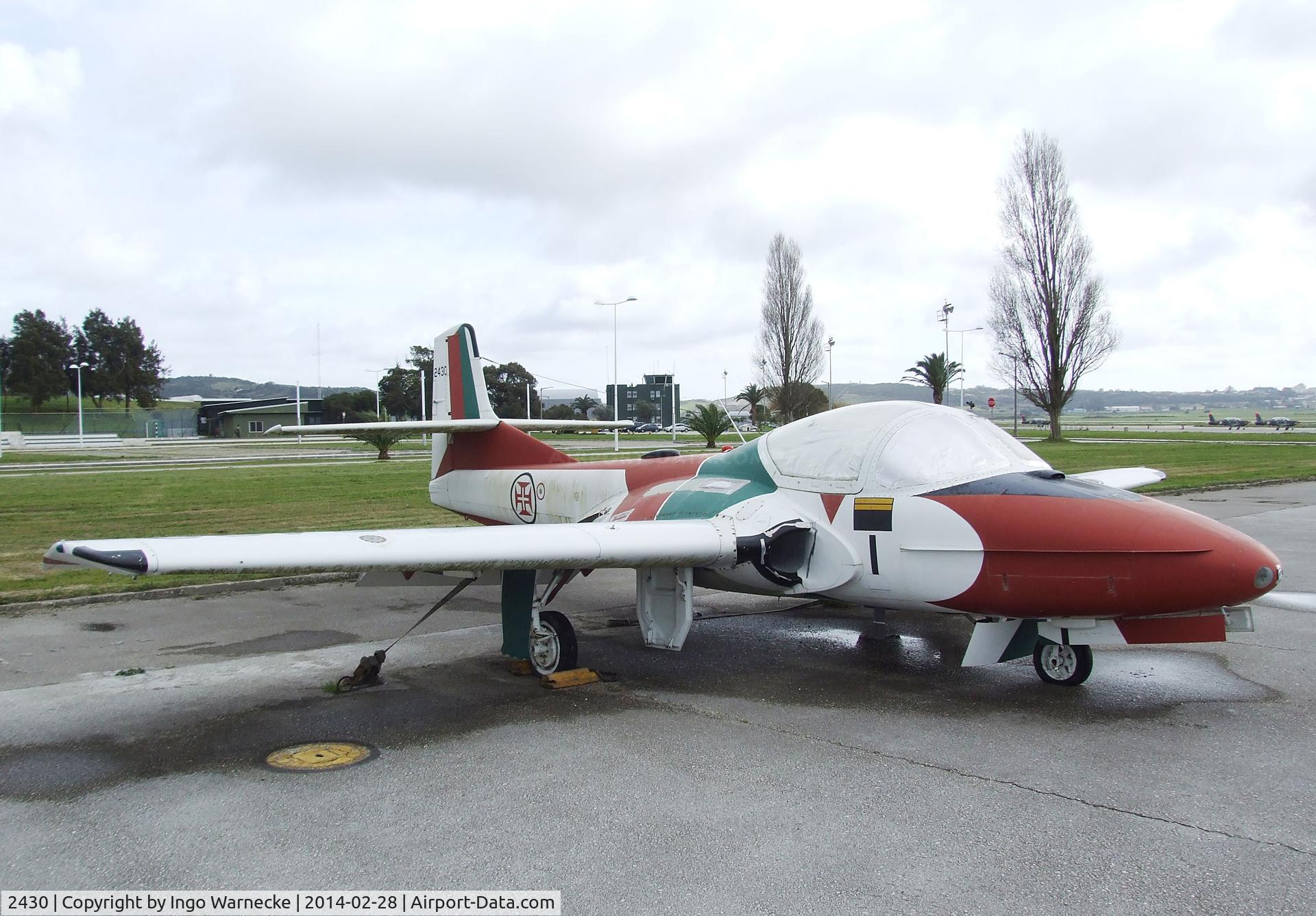 2430, 1962 Cessna T-37C Tweety Bird C/N 40784, Cessna T-37C at the Museu do Ar, Sintra