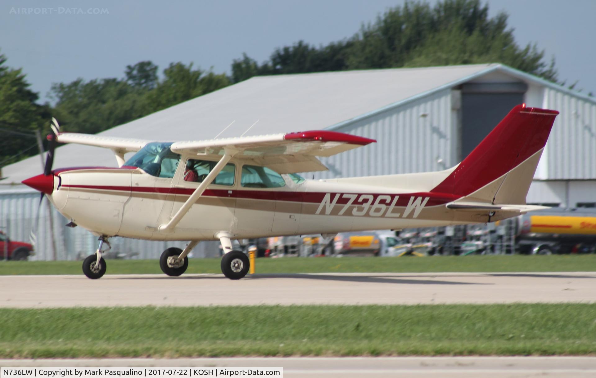 N736LW, 1977 Cessna R172K Hawk XP C/N R1722621, Cessna R172K