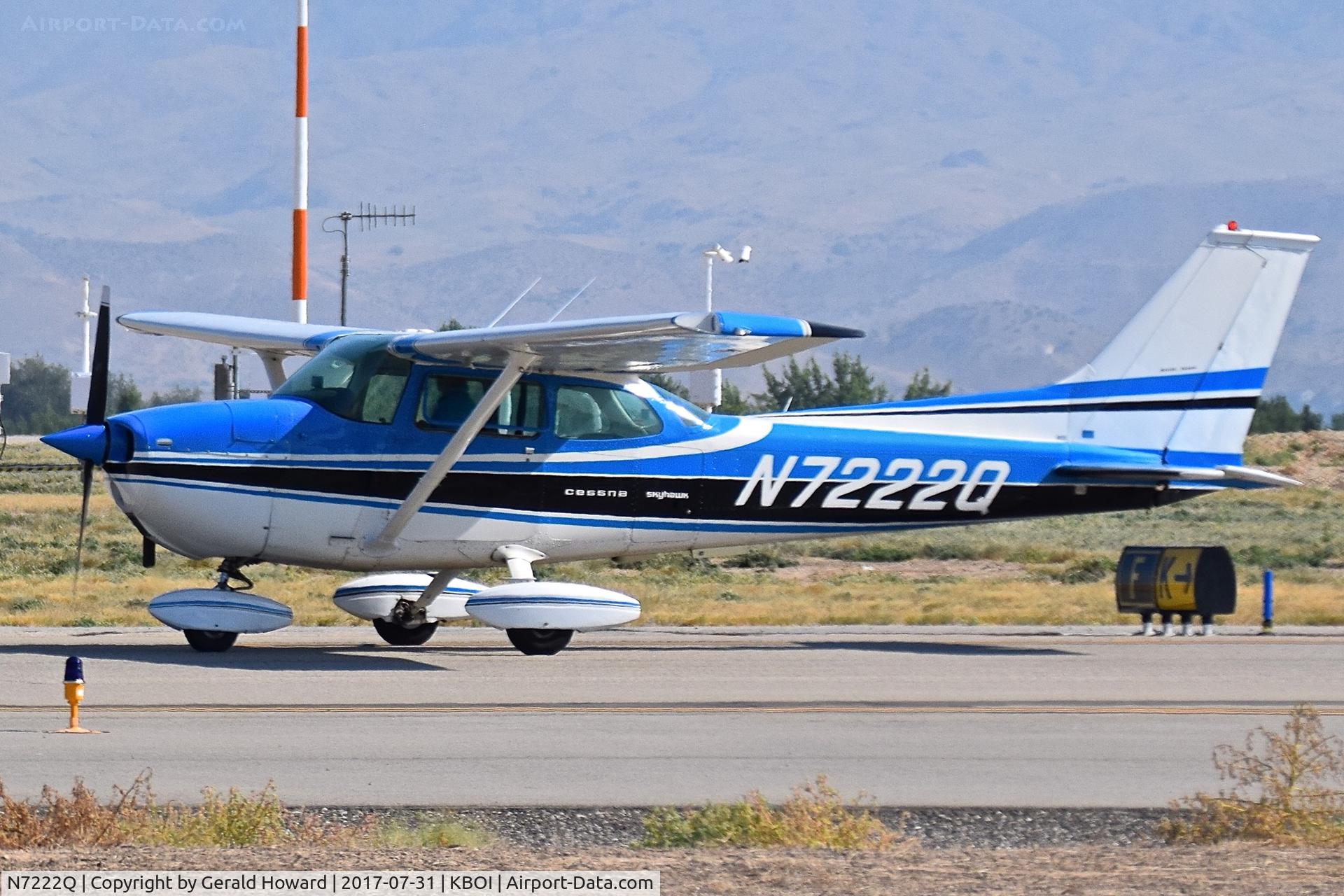 N7222Q, 1972 Cessna 172L C/N 17260522, Taxiing to the ramp via Foxtrot.