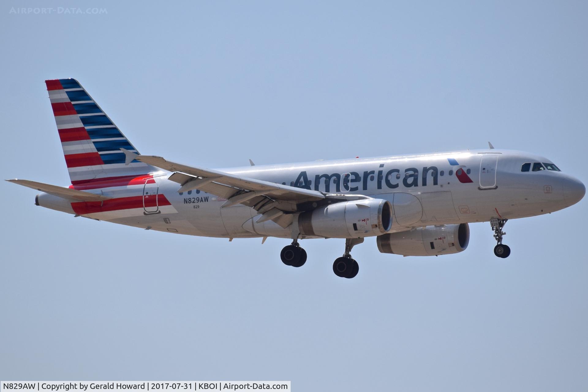 N829AW, 2001 Airbus A319-132 C/N 1563, On final for RWY 28L.