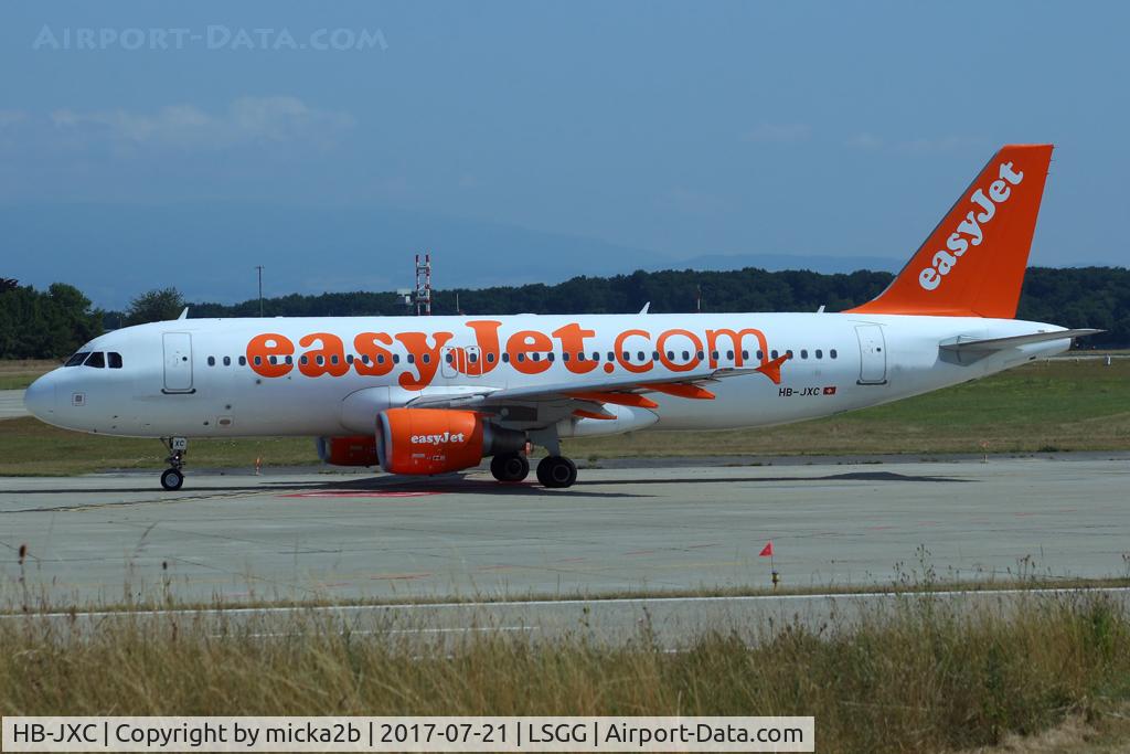 HB-JXC, 2012 Airbus A320-214 C/N 5146, Taxiing